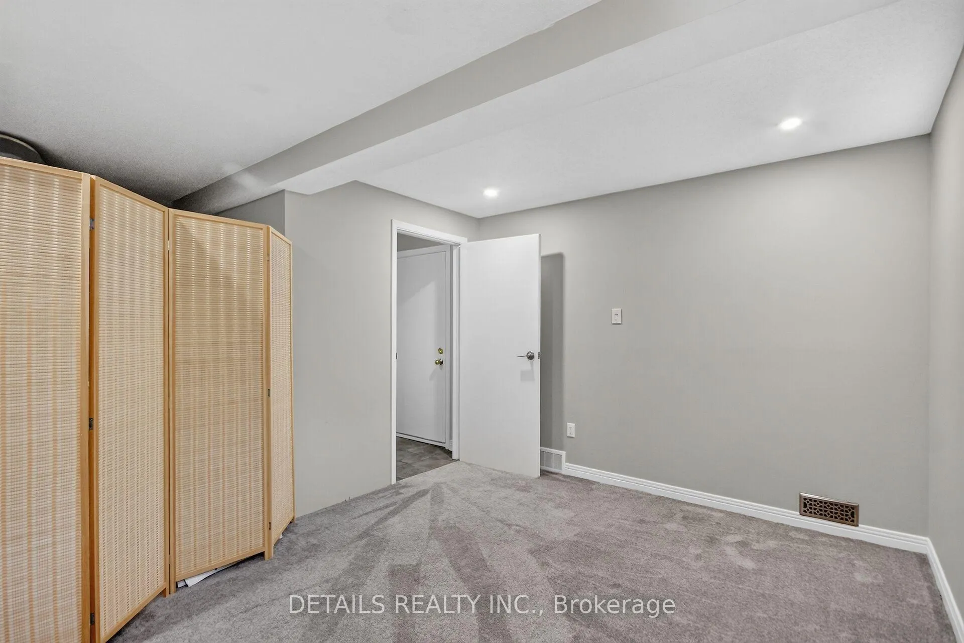 Photo 45 of 39 Sandhurst Court, Ottawa, Mooneys Bay/Riverside Park — HOMEH