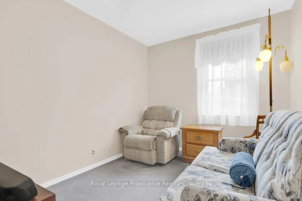 Photo 25 of 104 Frank Street, Belleville, Belleville Ward — HOMEH