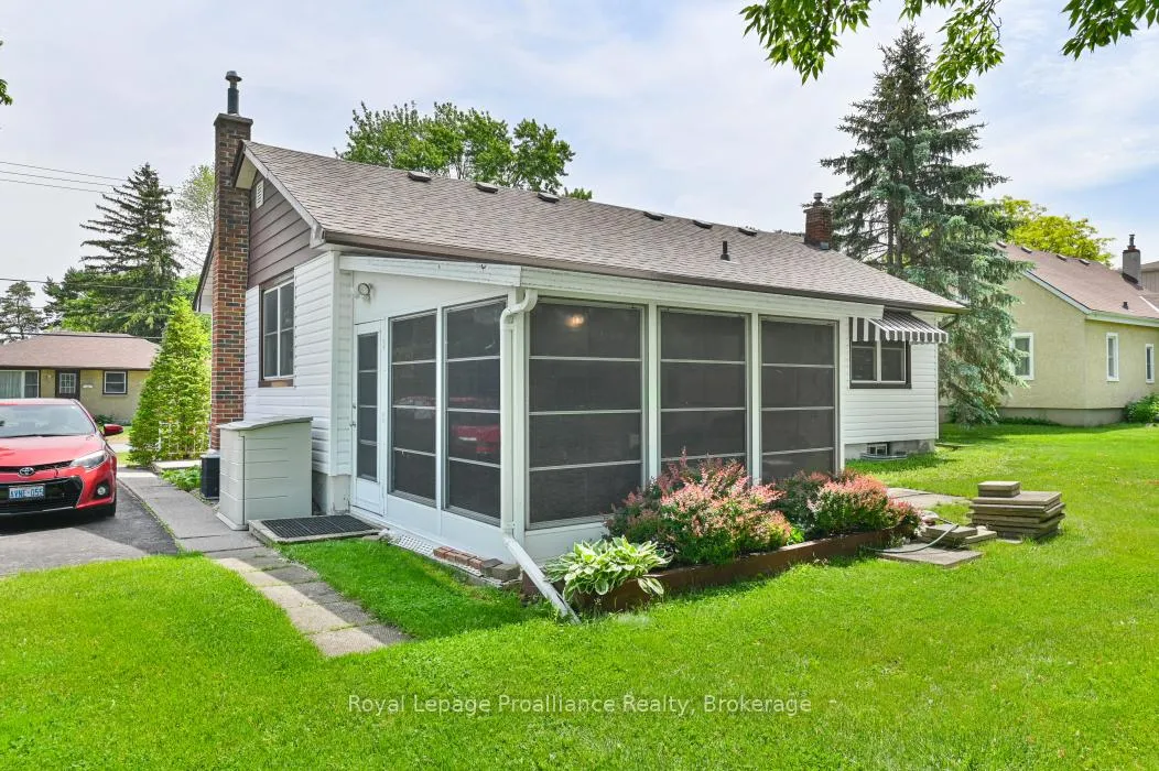 Photo 43 of 104 Frank Street, Belleville, Belleville Ward — HOMEH