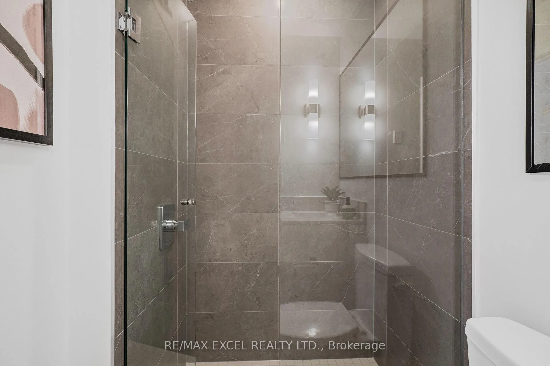 Photo 14 of Unit Th09, 75 Curlew Drive, North York, Parkwoods-Donalda — HOMEH