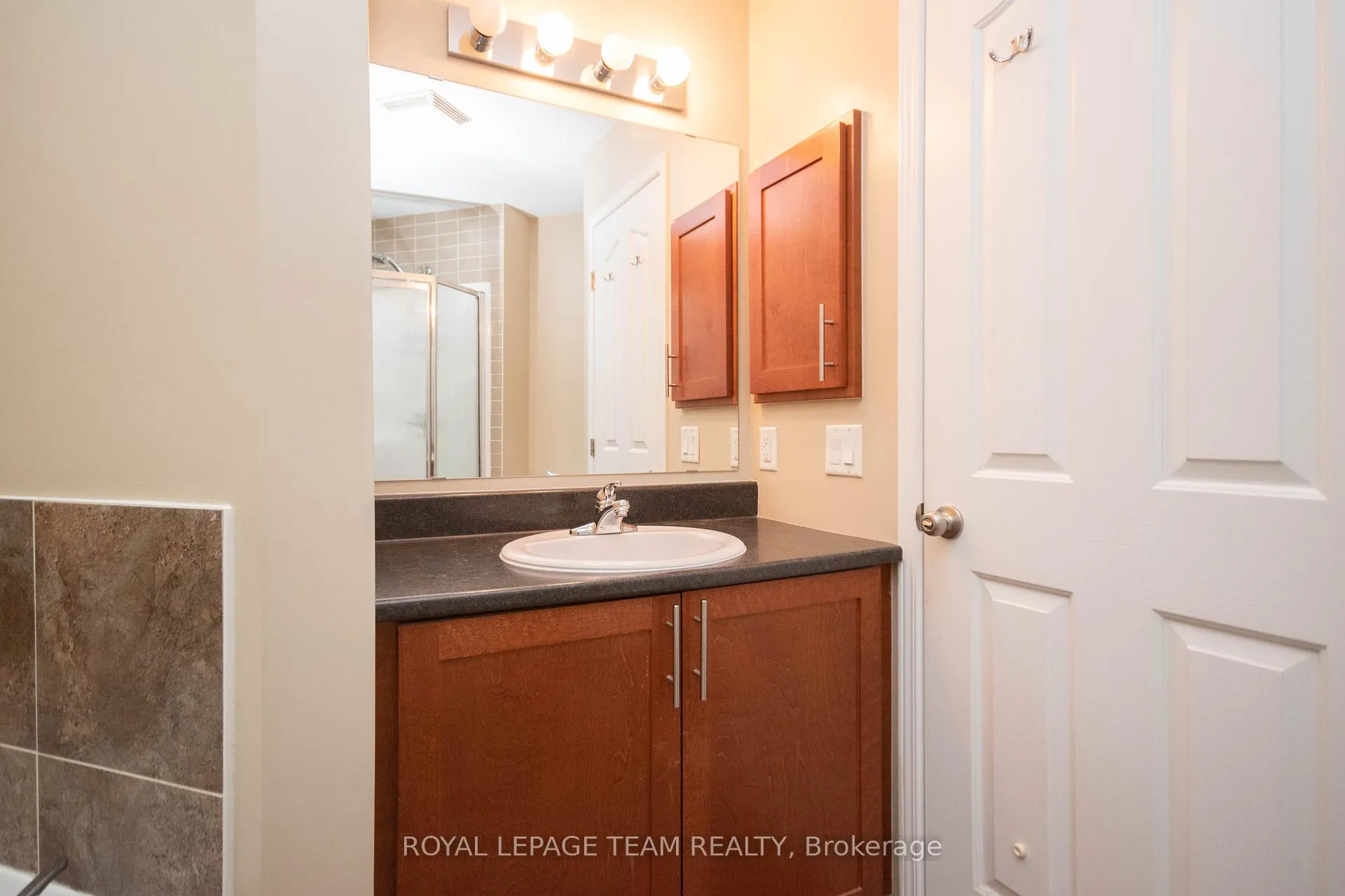 Photo 6 of 304 Citiplace Drive, Ottawa, Merivale Industrial Park/Citiplace — HOMEH