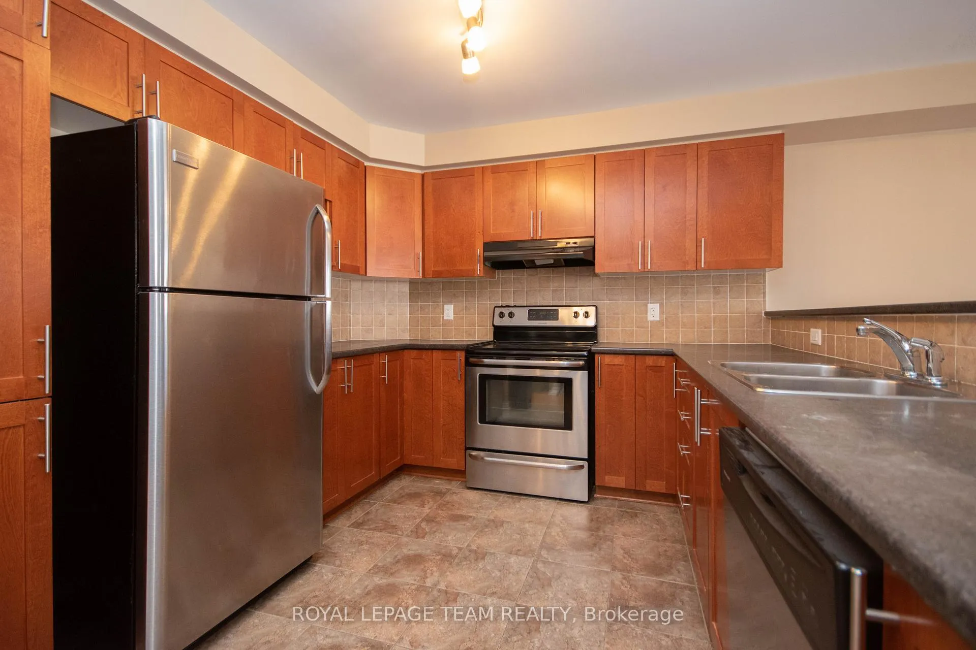 Photo 10 of 304 Citiplace Drive, Ottawa, Merivale Industrial Park/Citiplace — HOMEH