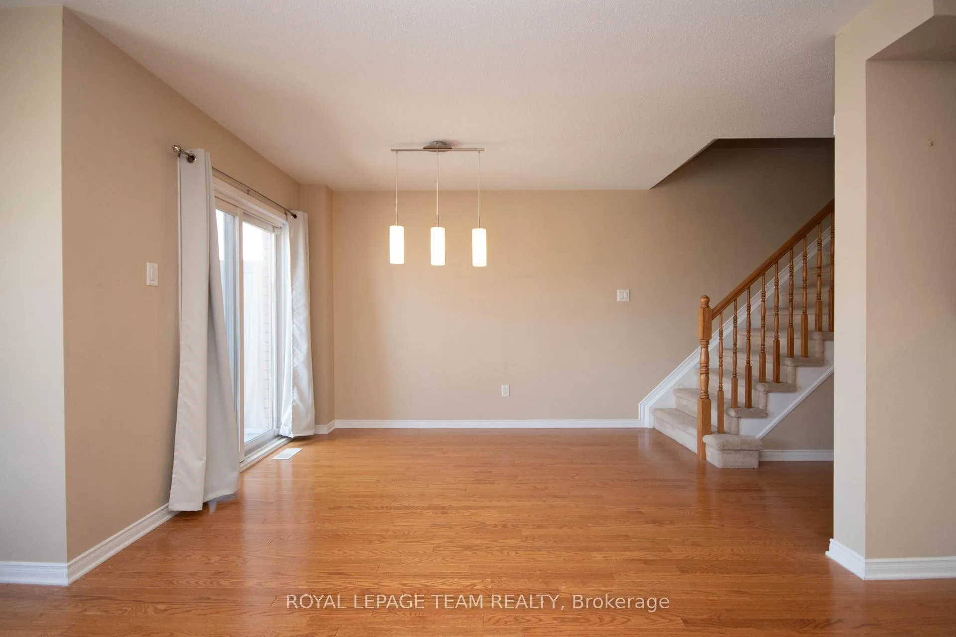 Photo 16 of 304 Citiplace Drive, Ottawa, Merivale Industrial Park/Citiplace — HOMEH