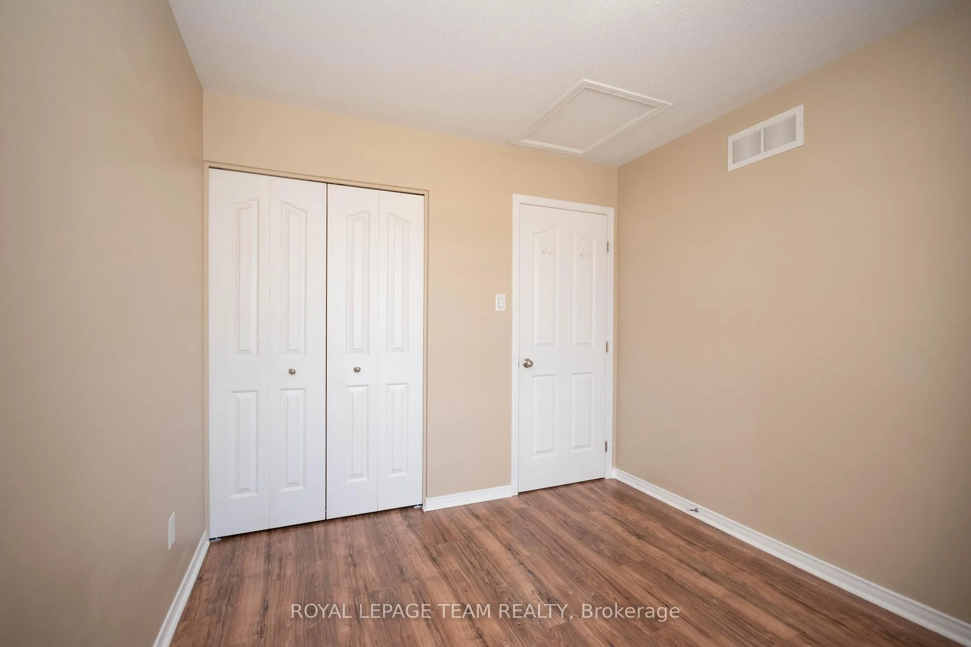 Photo 20 of 304 Citiplace Drive, Ottawa, Merivale Industrial Park/Citiplace — HOMEH