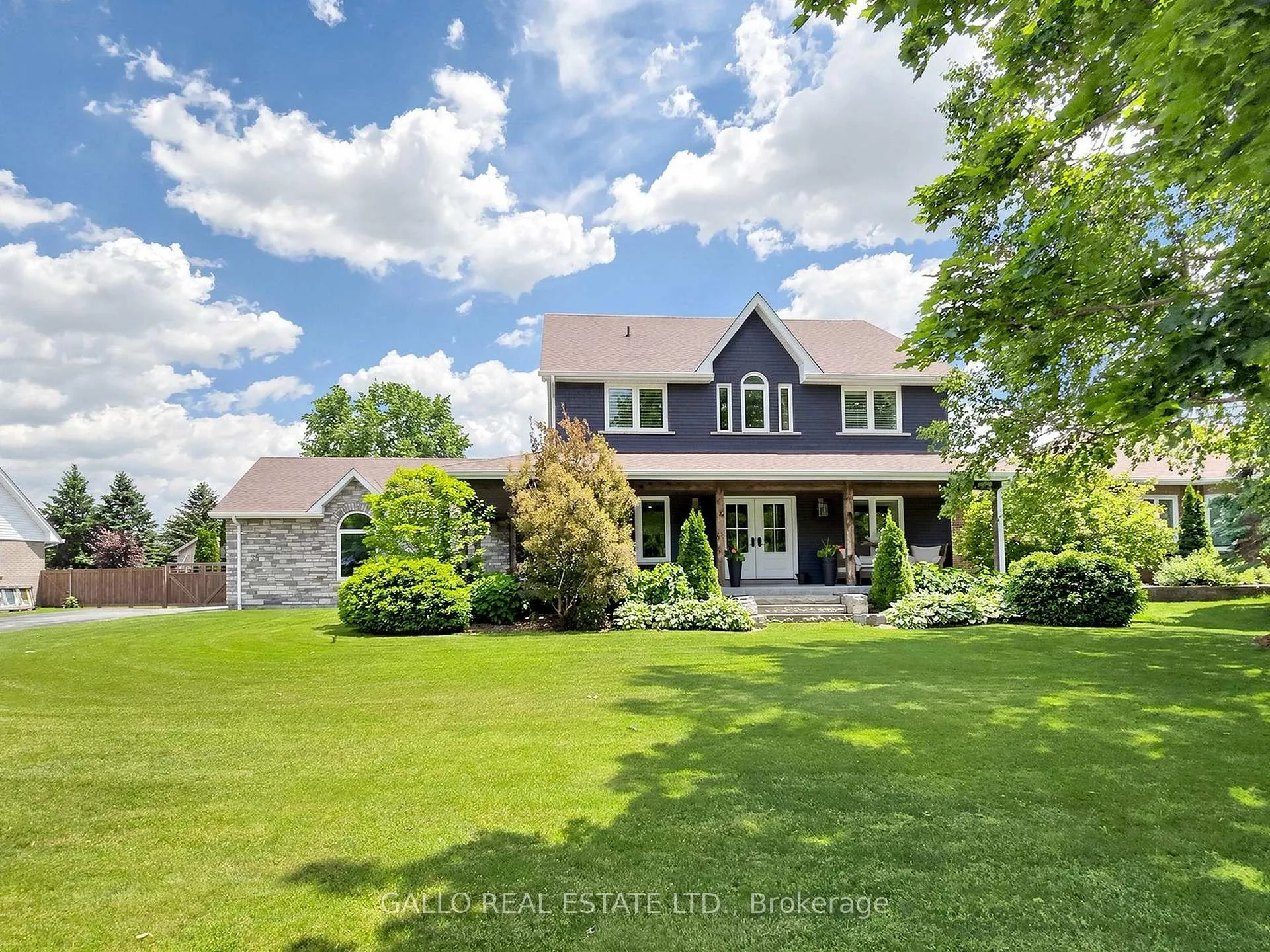 Photo 1 of 35 Campbell Drive, Uxbridge — HOMEH