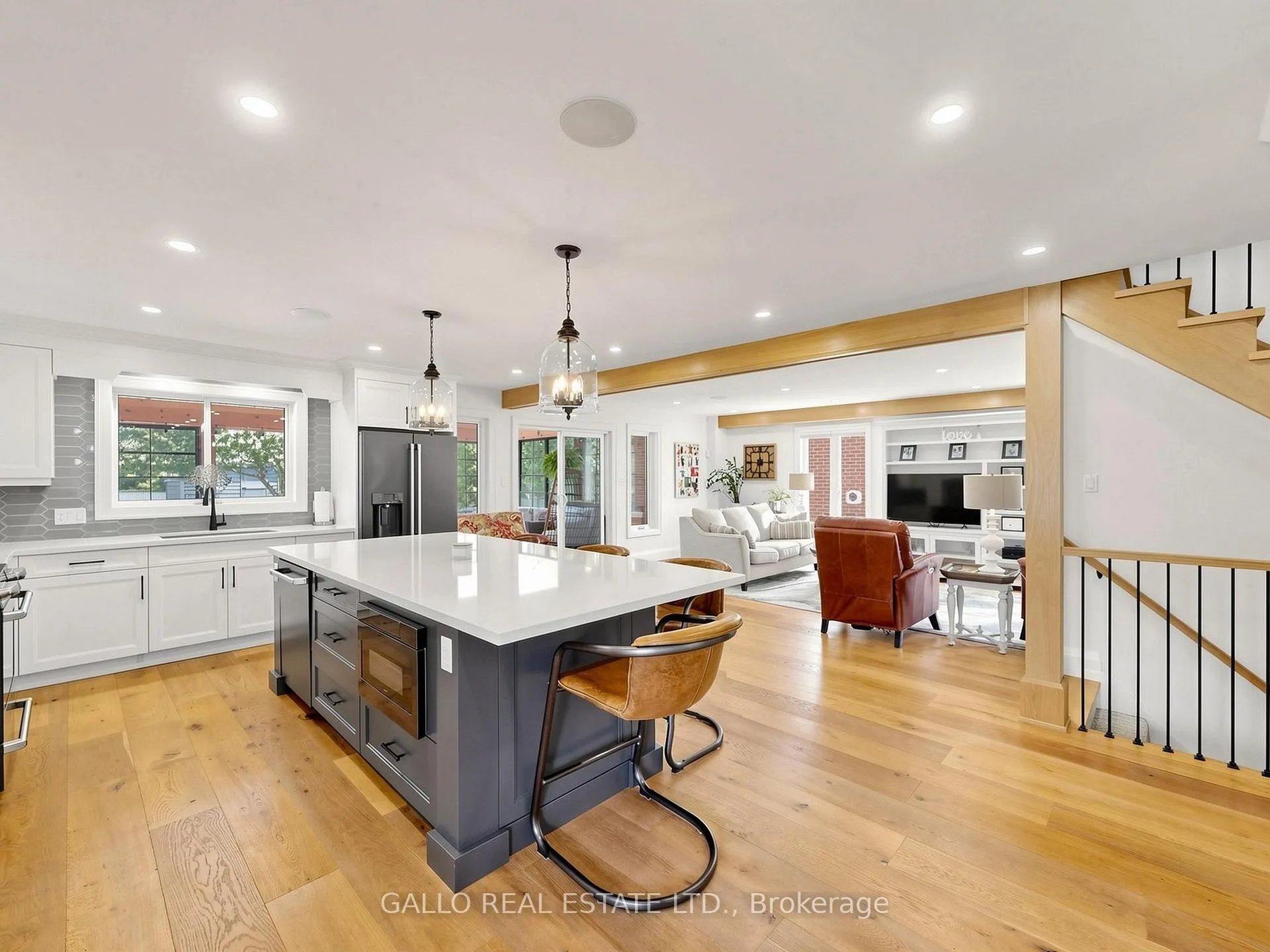 Photo 16 of 35 Campbell Drive, Uxbridge — HOMEH