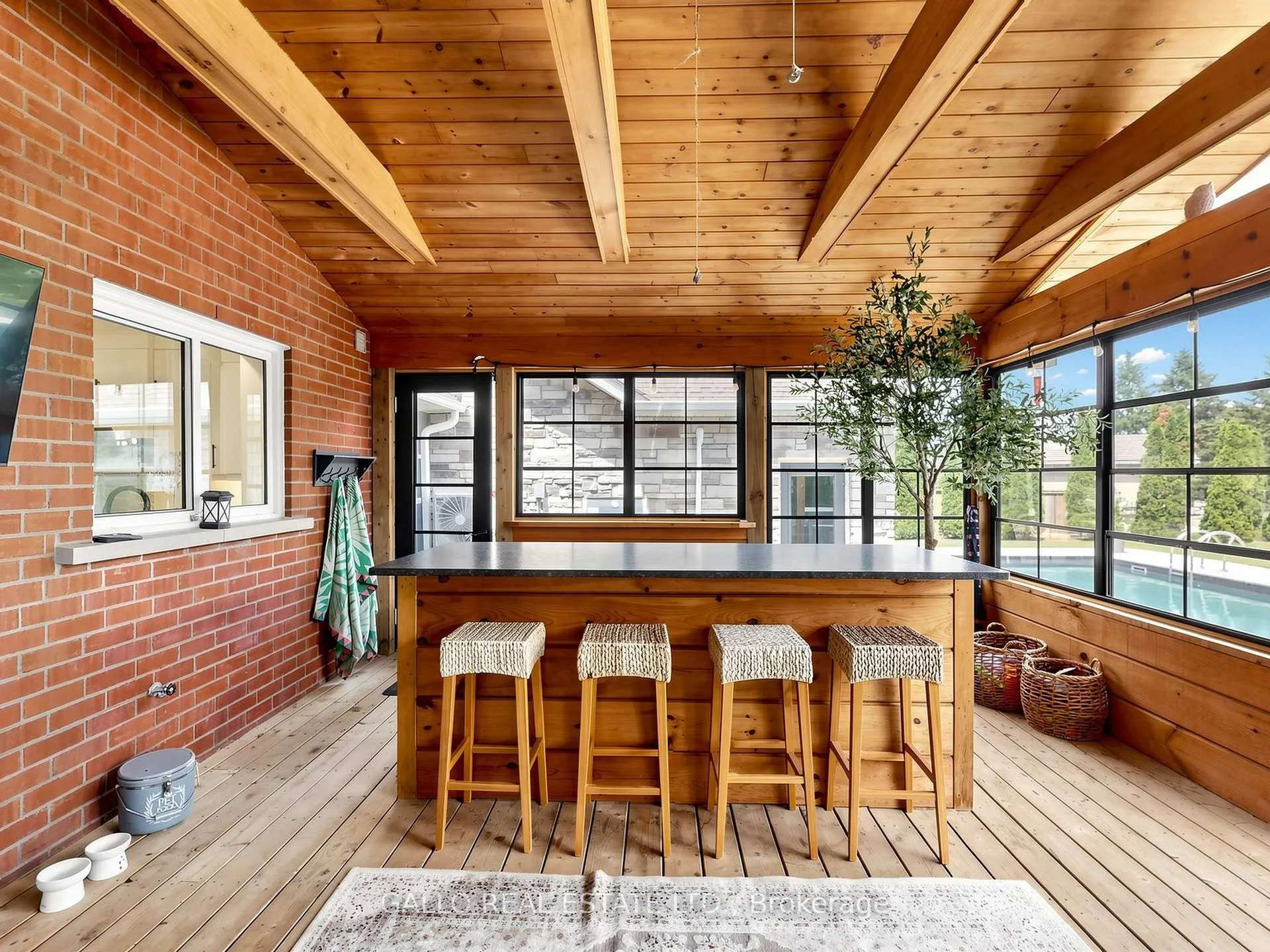 Photo 23 of 35 Campbell Drive, Uxbridge — HOMEH