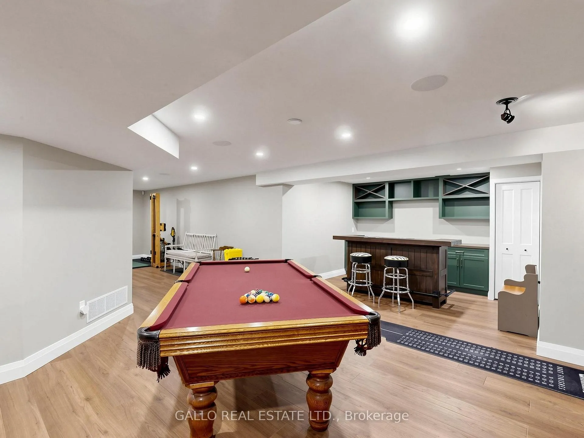 Photo 32 of 35 Campbell Drive, Uxbridge — HOMEH