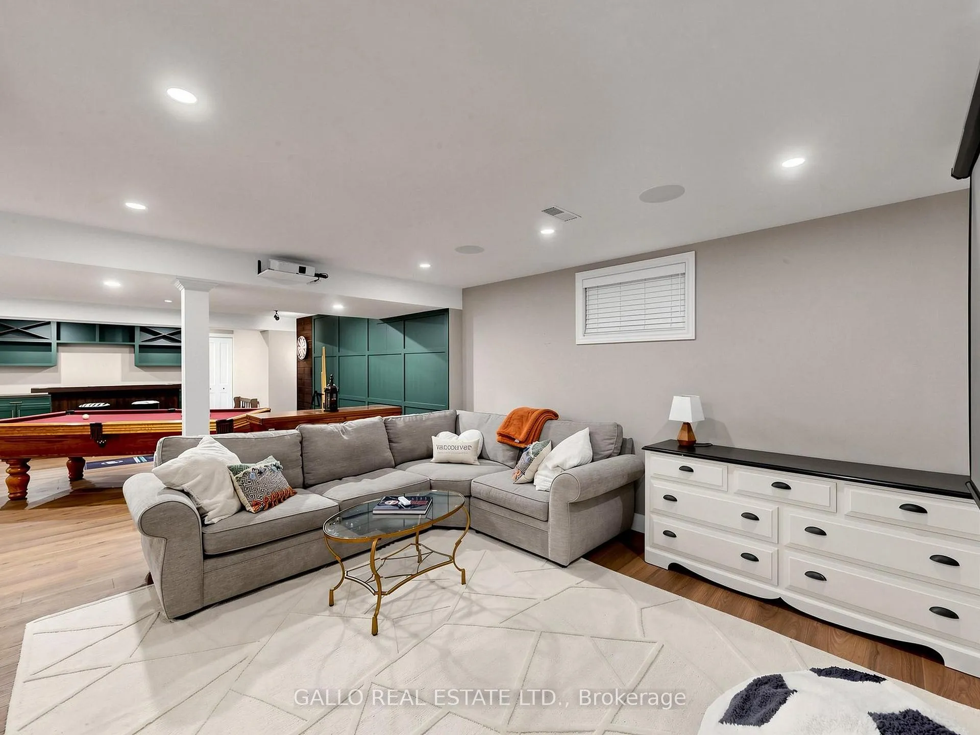 Photo 33 of 35 Campbell Drive, Uxbridge — HOMEH