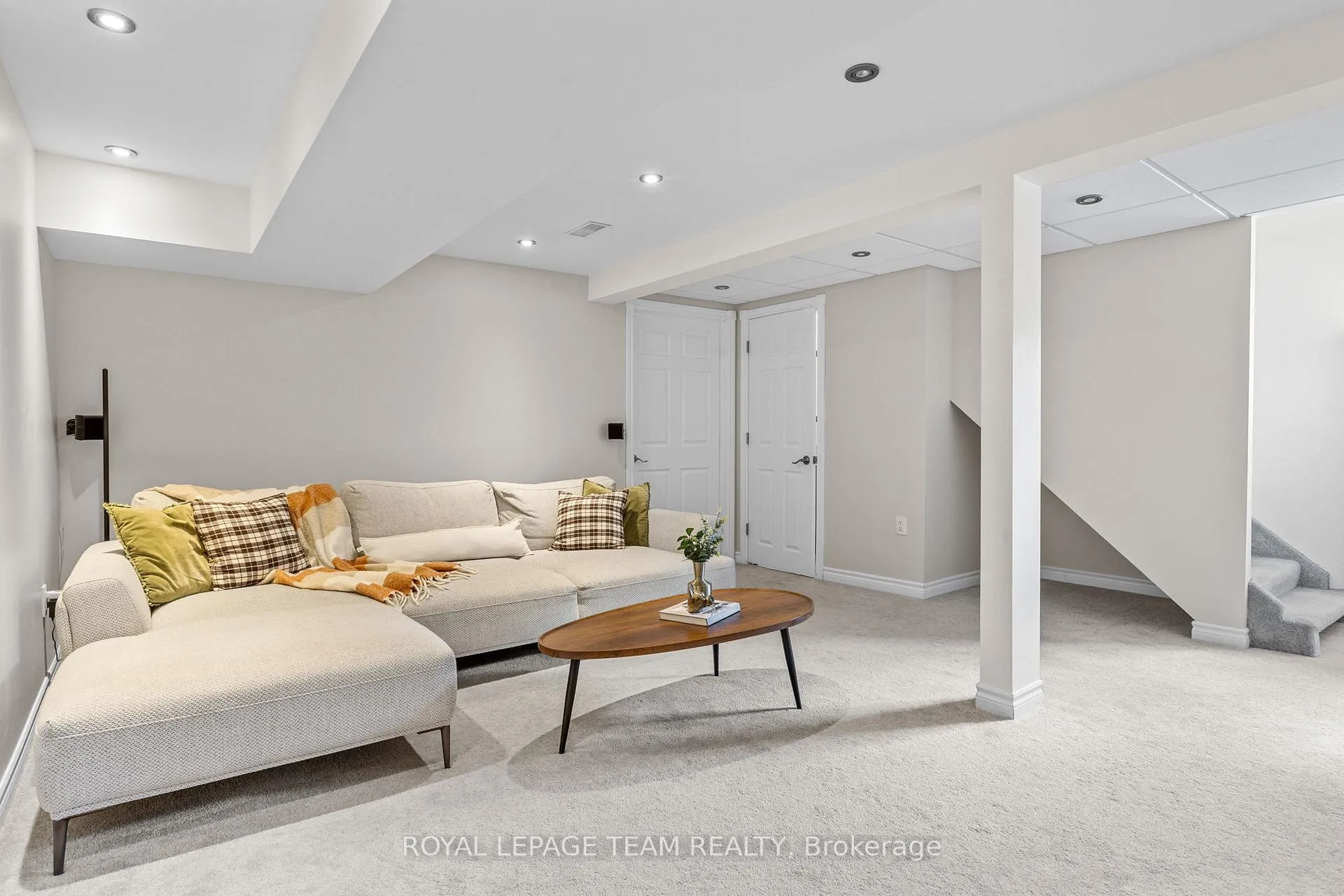 Photo 24 of 1215 Emperor Avenue, Ottawa, Carlington — HOMEH