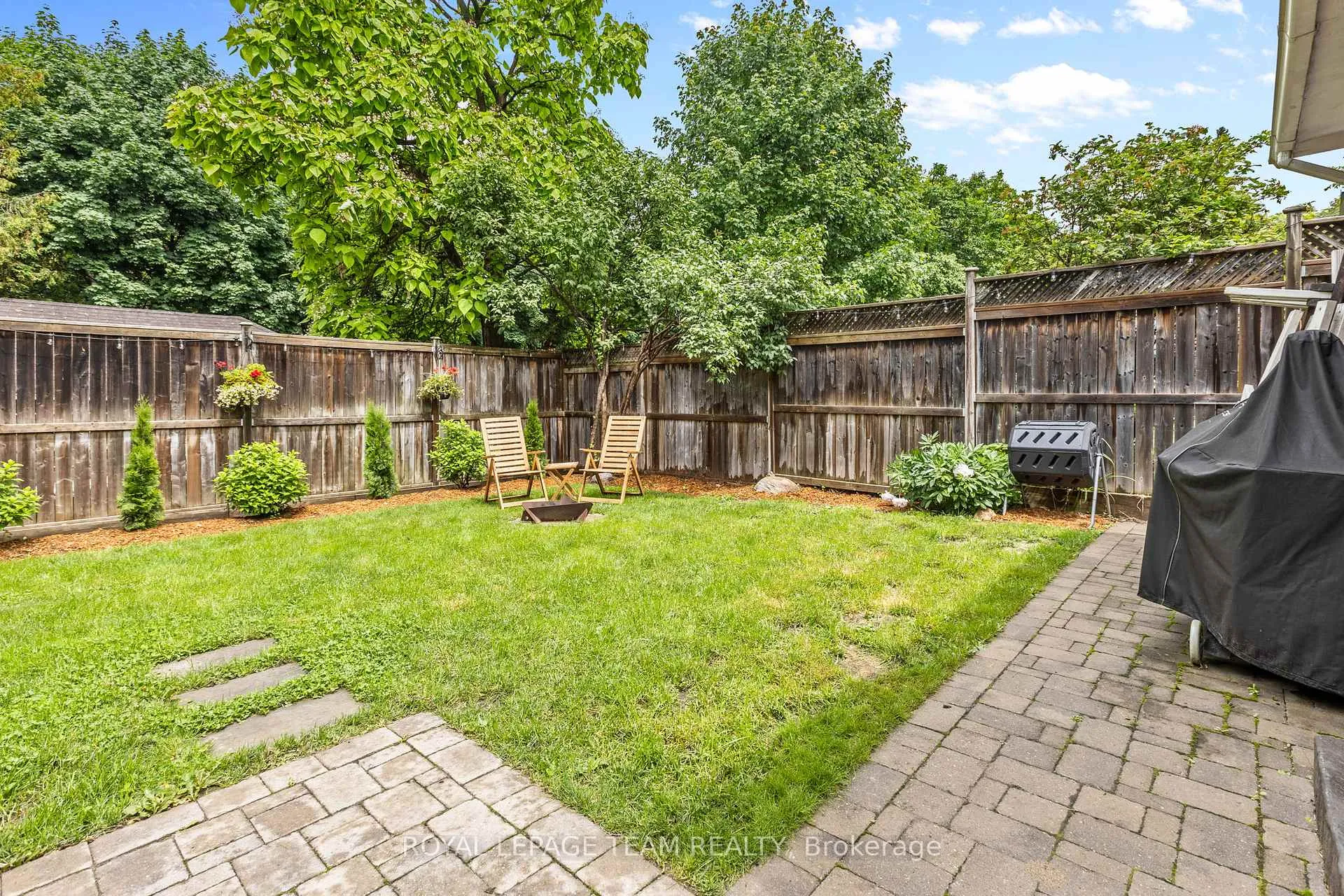 Photo 28 of 1215 Emperor Avenue, Ottawa, Carlington — HOMEH