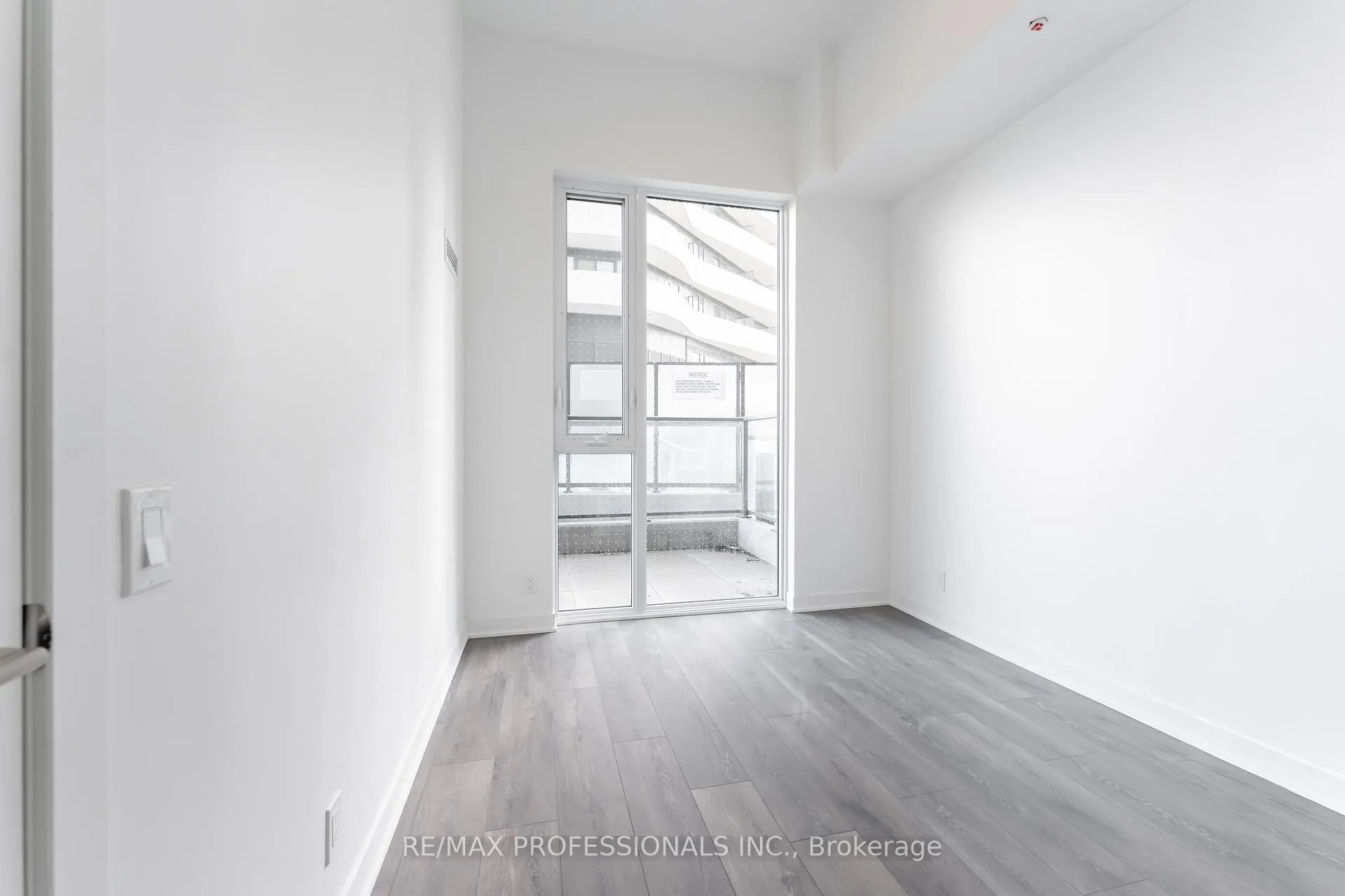 Photo 15 of Unit 403, 10 Flavelle Trail, Vaughan, Steeles West Industrial — HOMEH