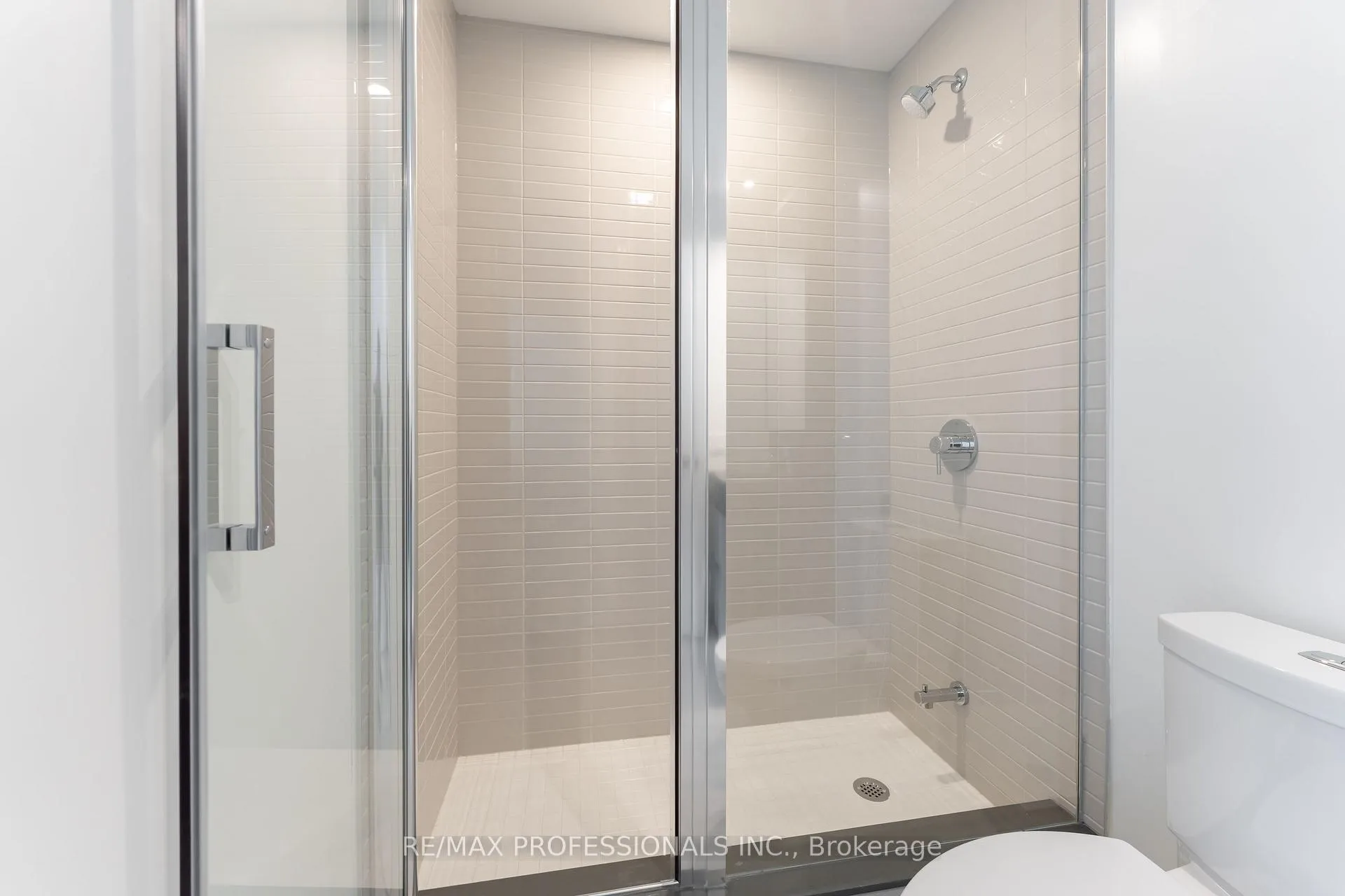 Photo 21 of Unit 403, 10 Flavelle Trail, Vaughan, Steeles West Industrial — HOMEH