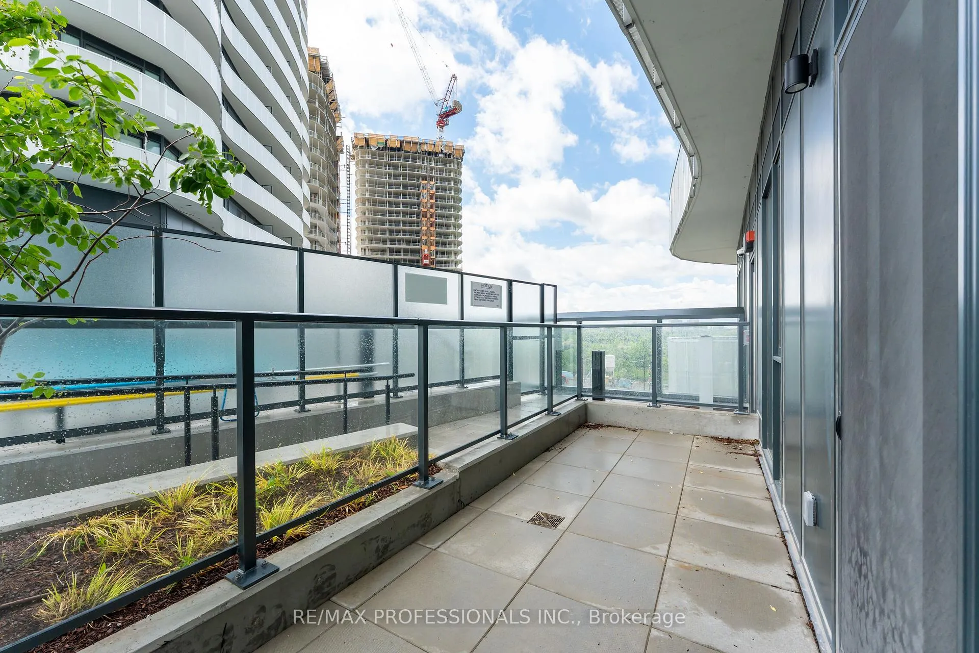Photo 23 of Unit 403, 10 Flavelle Trail, Vaughan, Steeles West Industrial — HOMEH