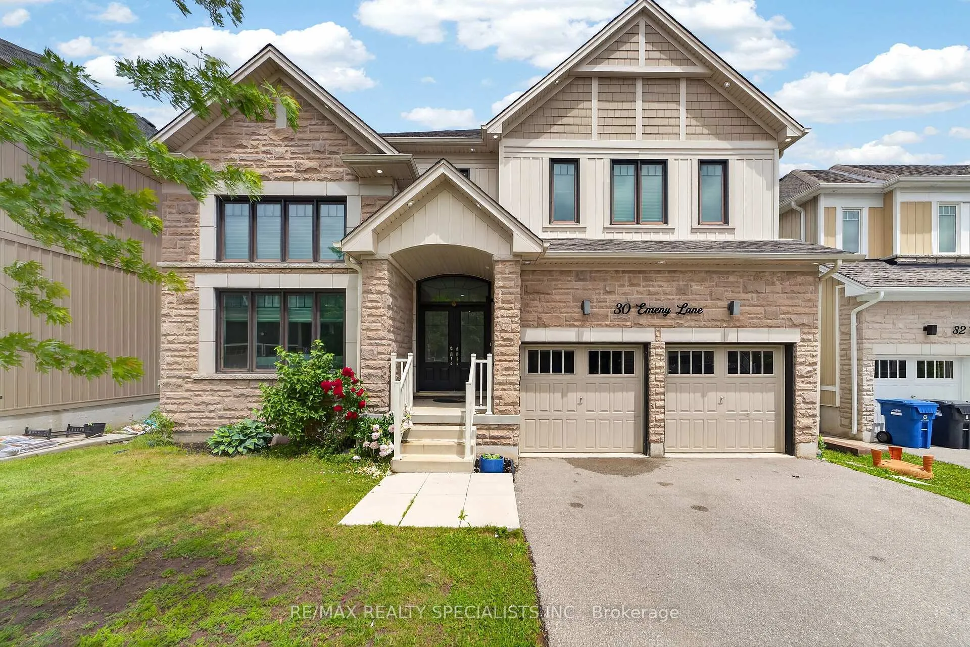 Photo 1 of Unit 11, 30 Emeny Lane, Guelph, Kortright East — HOMEH