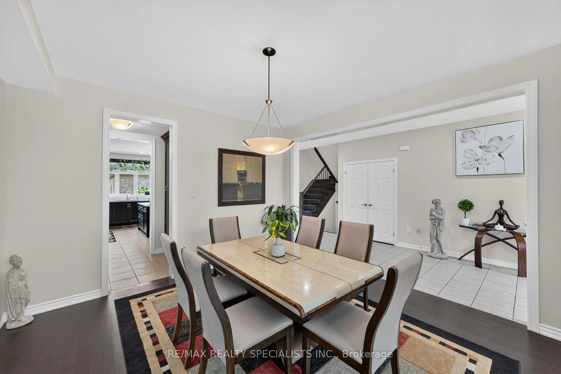 Photo 6 of Unit 11, 30 Emeny Lane, Guelph, Kortright East — HOMEH