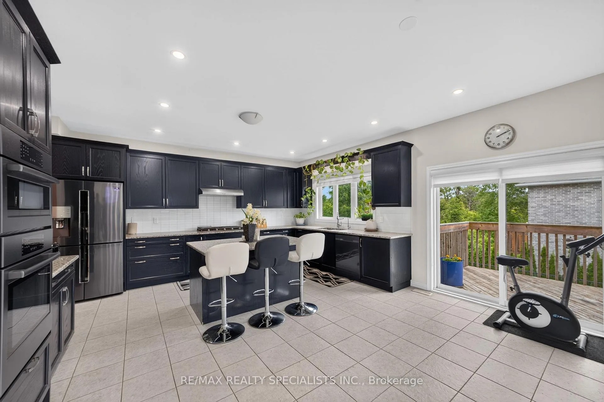 Photo 9 of Unit 11, 30 Emeny Lane, Guelph, Kortright East — HOMEH