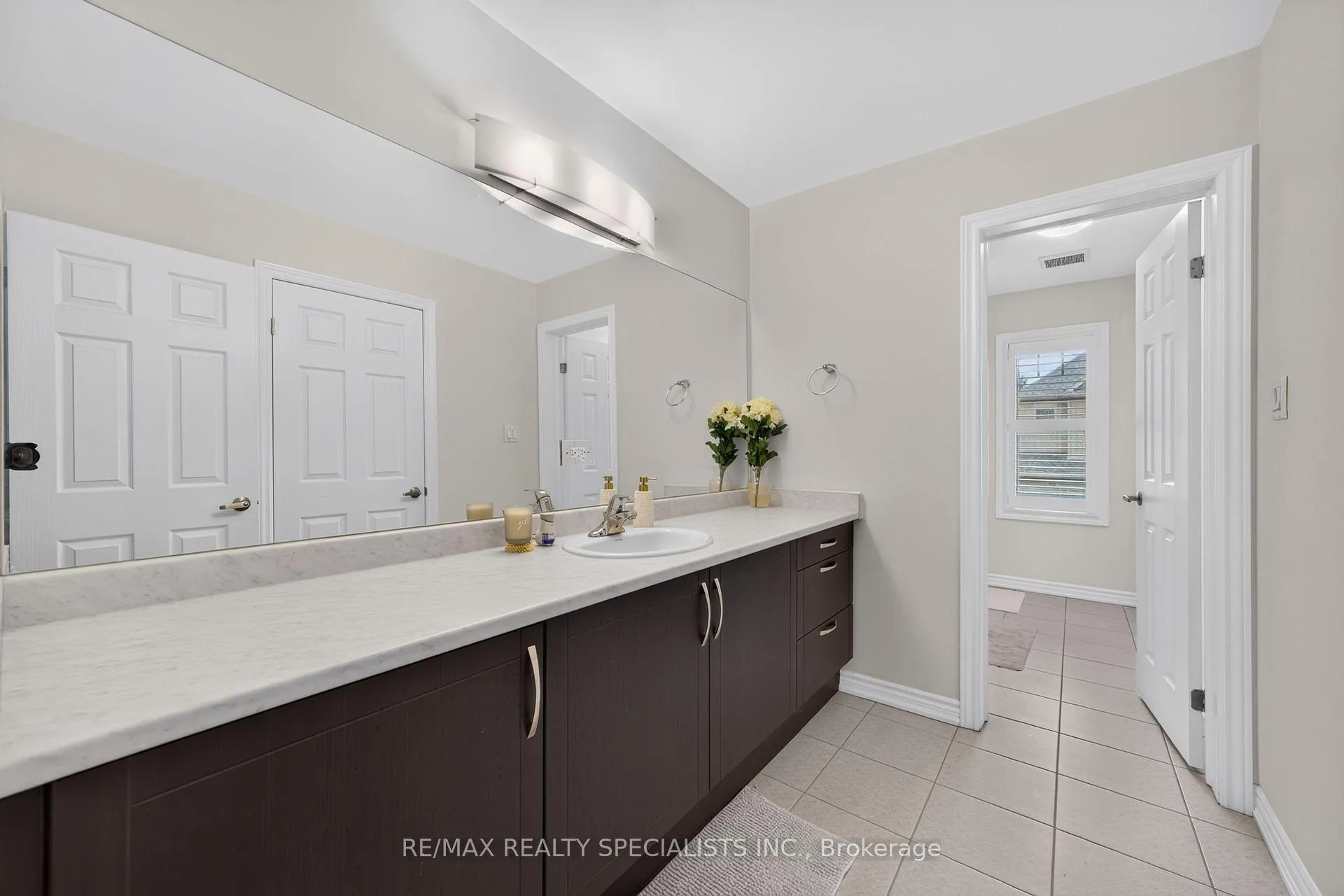 Photo 30 of Unit 11, 30 Emeny Lane, Guelph, Kortright East — HOMEH