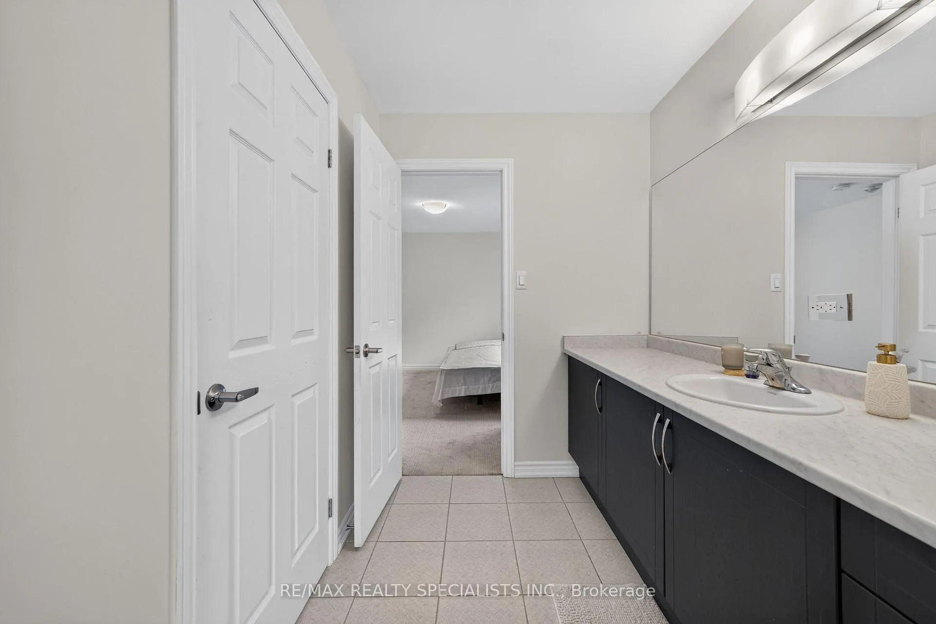 Photo 32 of Unit 11, 30 Emeny Lane, Guelph, Kortright East — HOMEH