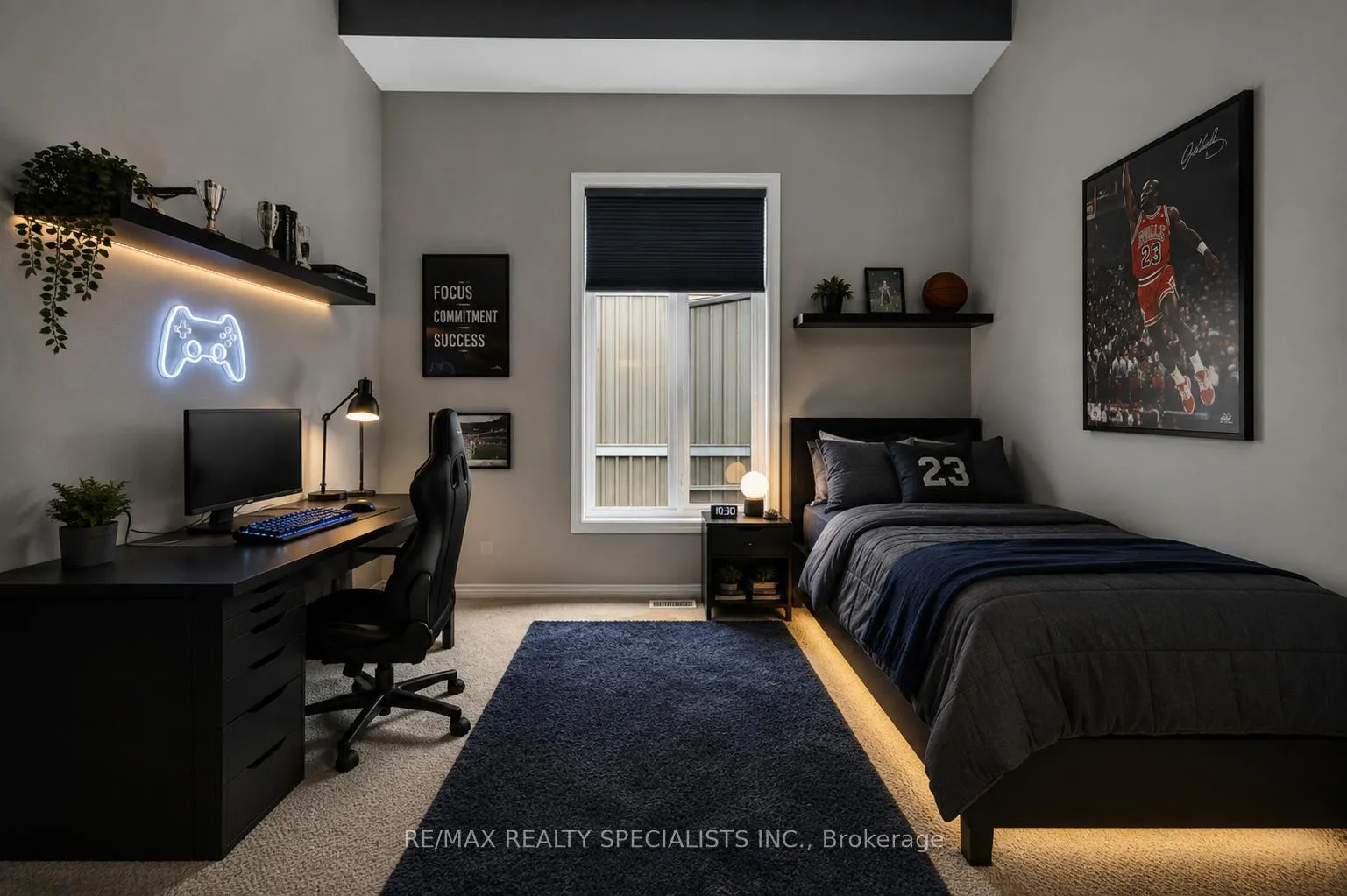 Photo 37 of Unit 11, 30 Emeny Lane, Guelph, Kortright East — HOMEH
