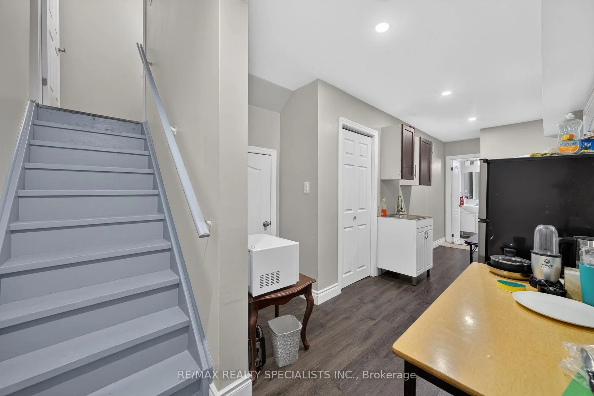 Photo 43 of Unit 11, 30 Emeny Lane, Guelph, Kortright East — HOMEH