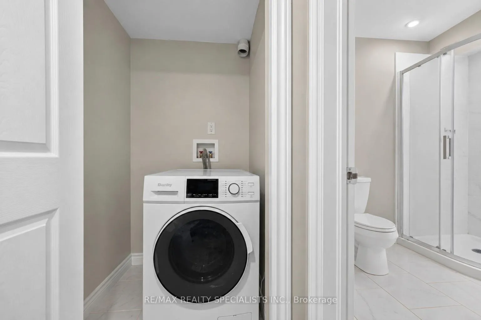 Photo 46 of Unit 11, 30 Emeny Lane, Guelph, Kortright East — HOMEH