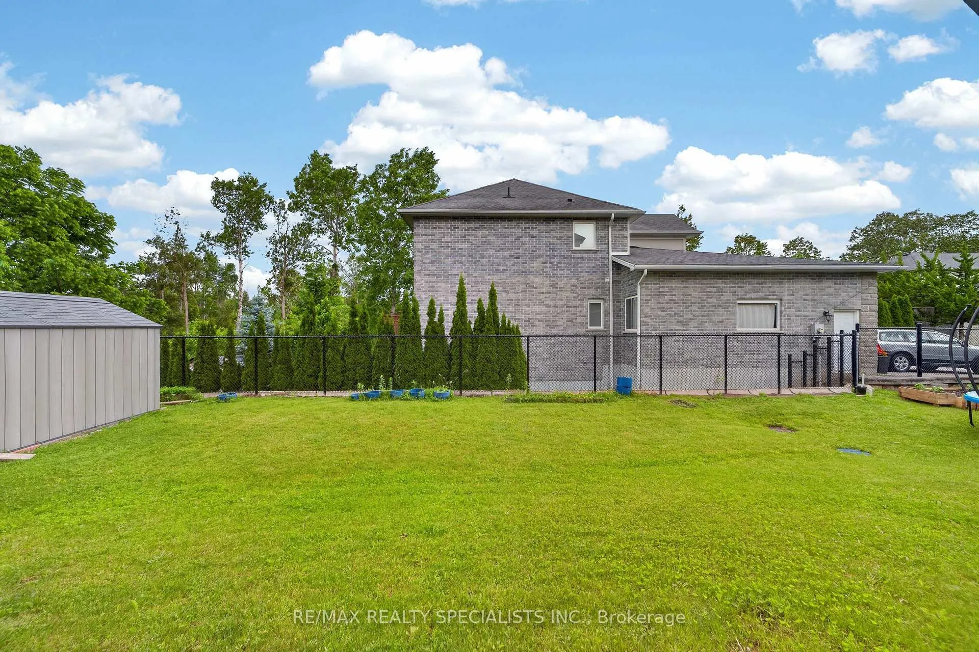 Photo 49 of Unit 11, 30 Emeny Lane, Guelph, Kortright East — HOMEH