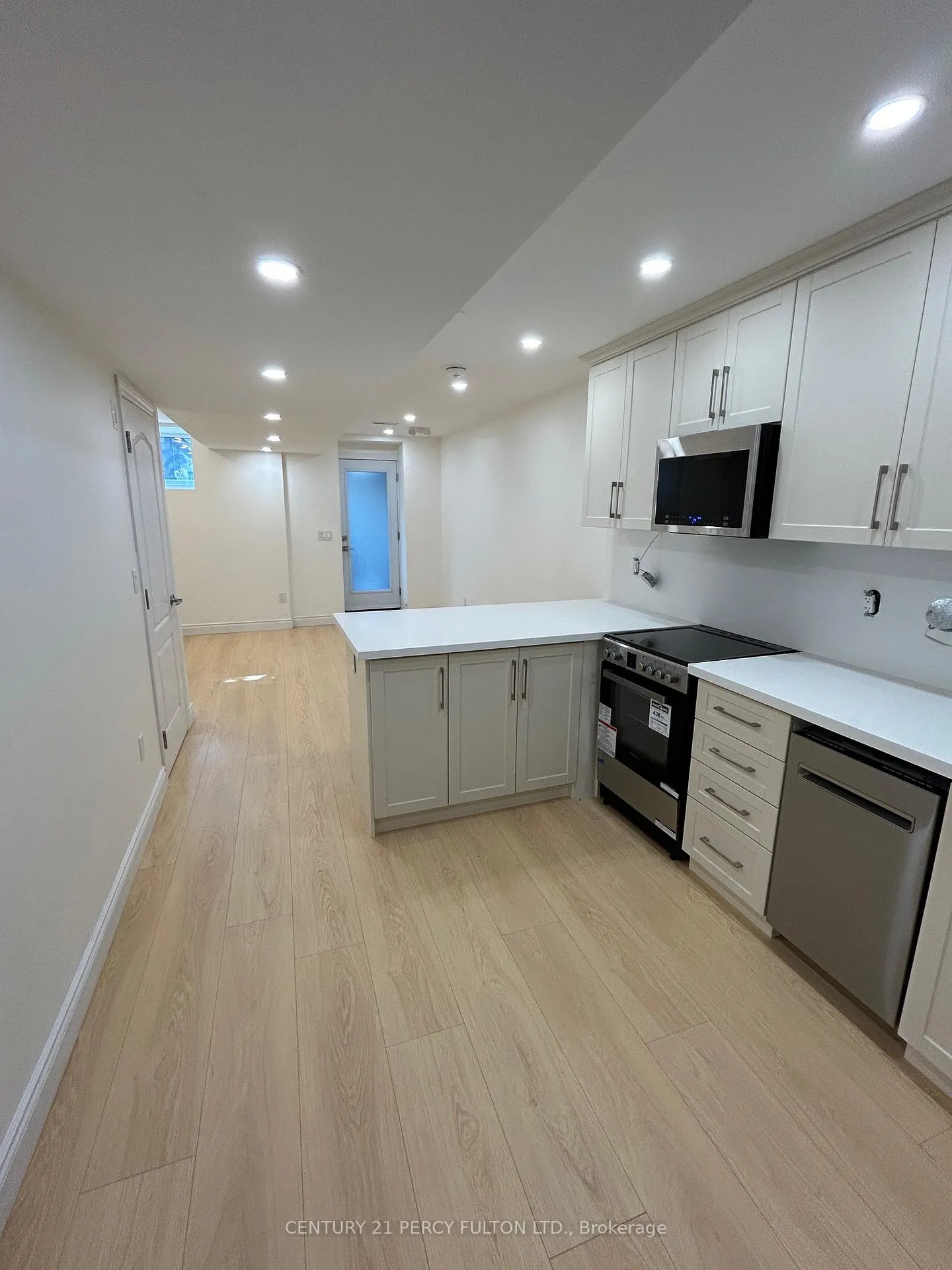 Photo 5 of Unit Unit 2, 163 Hampton Avenue E, Toronto, North Riverdale — HOMEH