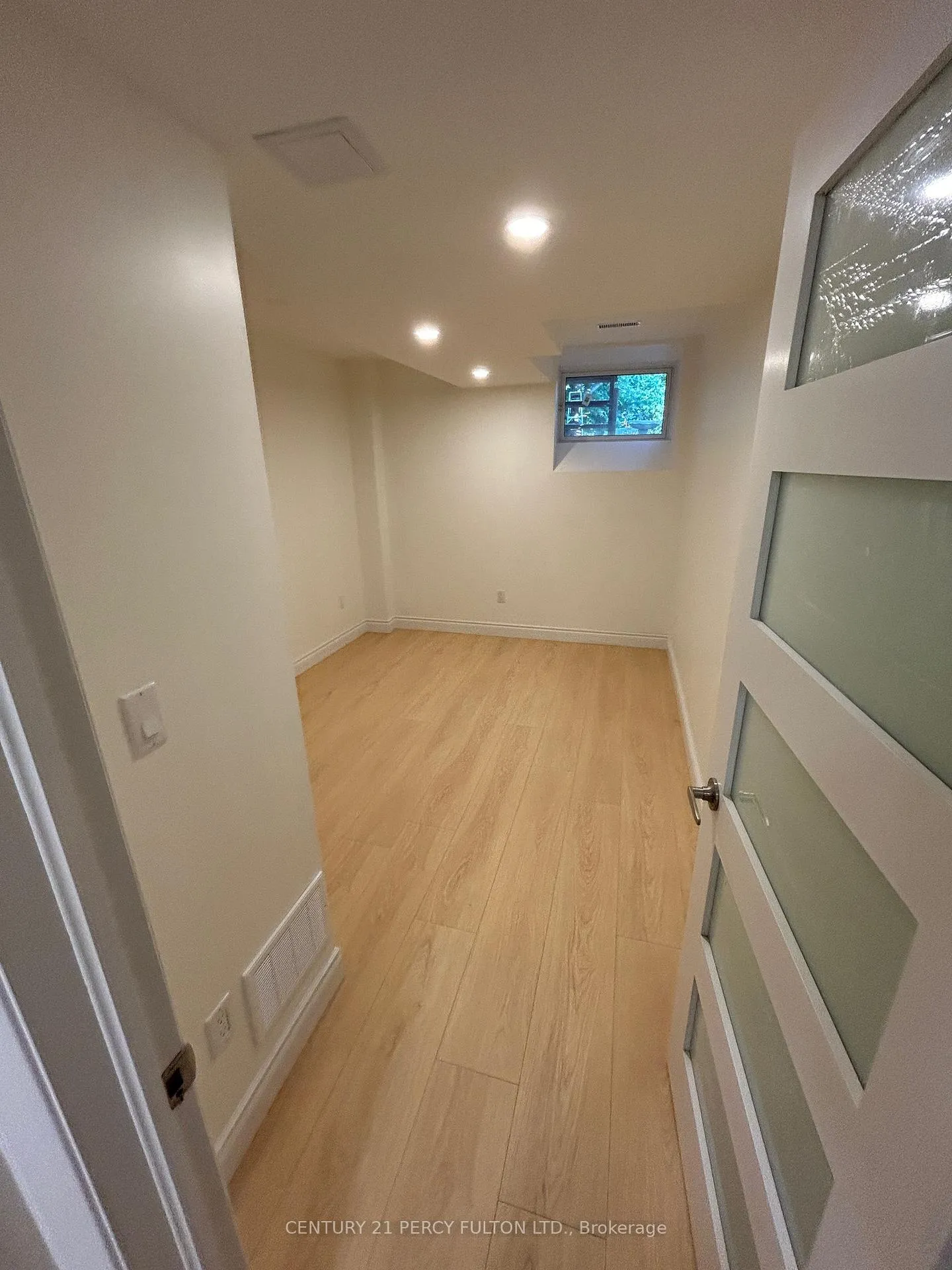 Photo 6 of Unit Unit 2, 163 Hampton Avenue E, Toronto, North Riverdale — HOMEH
