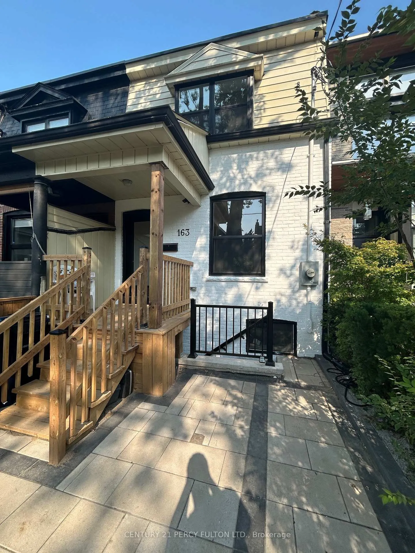 Photo 11 of Unit Unit 2, 163 Hampton Avenue E, Toronto, North Riverdale — HOMEH