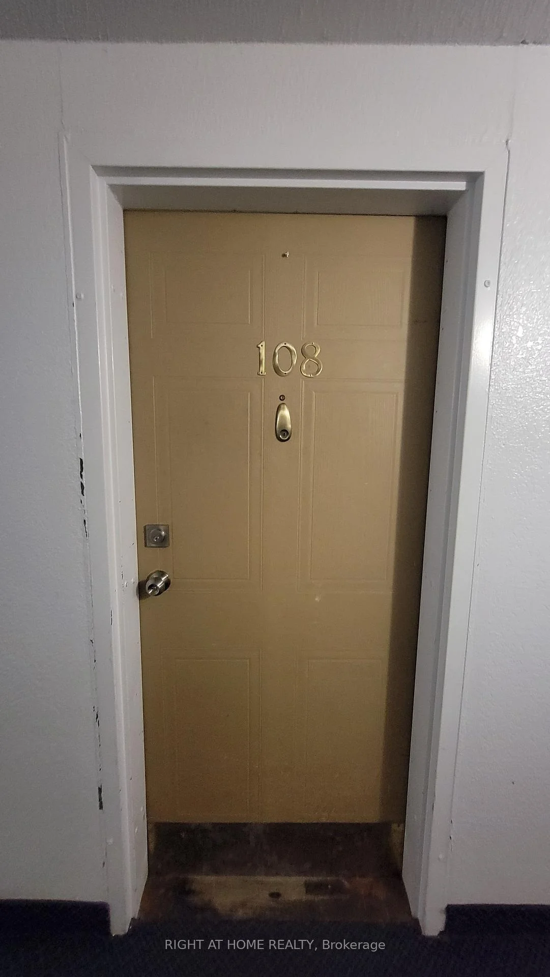 Photo 9 of Unit 108, 733 Deveron Crescent, London, South T — HOMEH