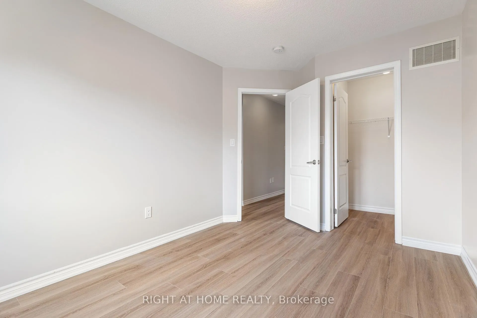 Photo 32 of 1550 Gainer Crescent, Milton, Clarke — HOMEH