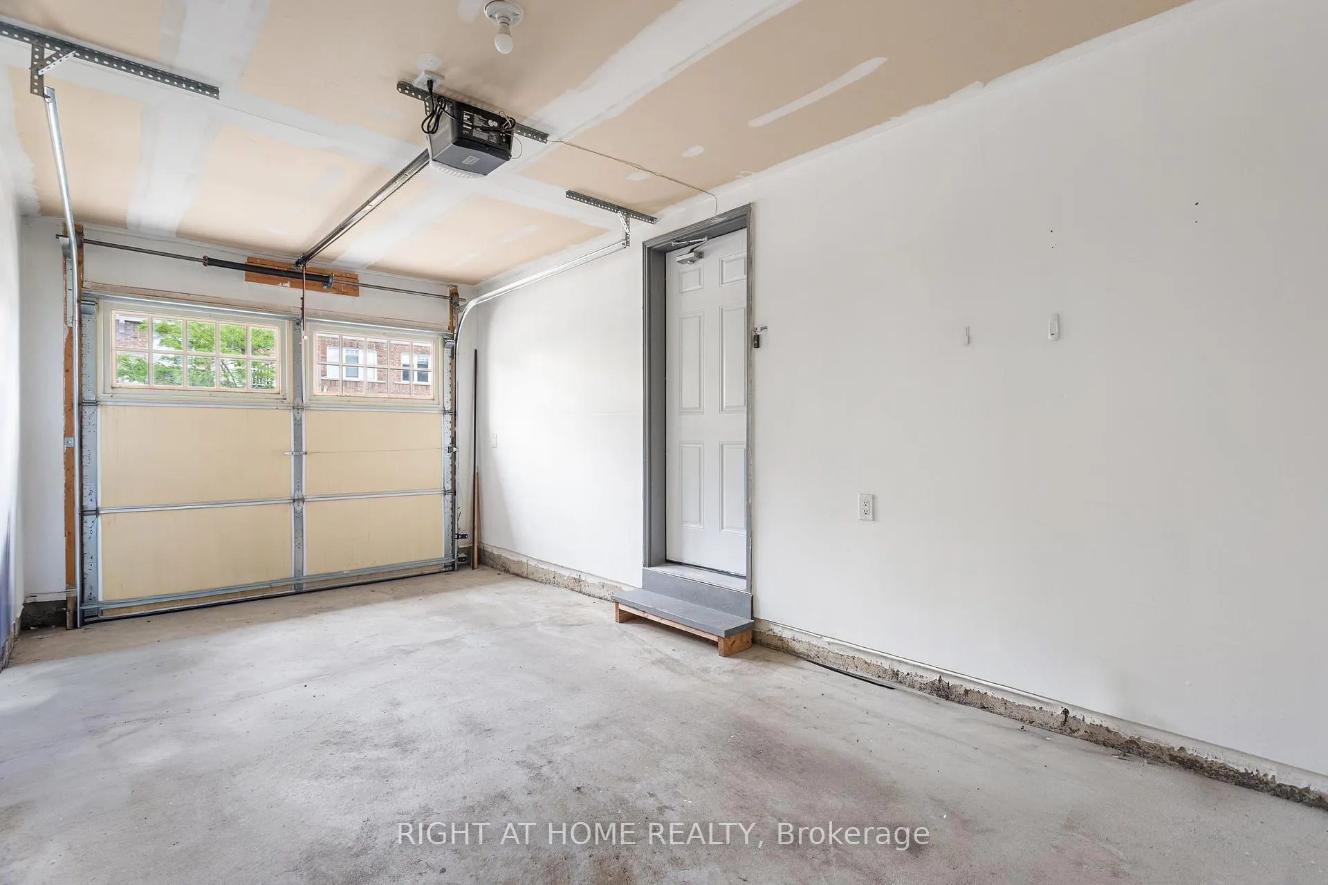 Photo 48 of 1550 Gainer Crescent, Milton, Clarke — HOMEH