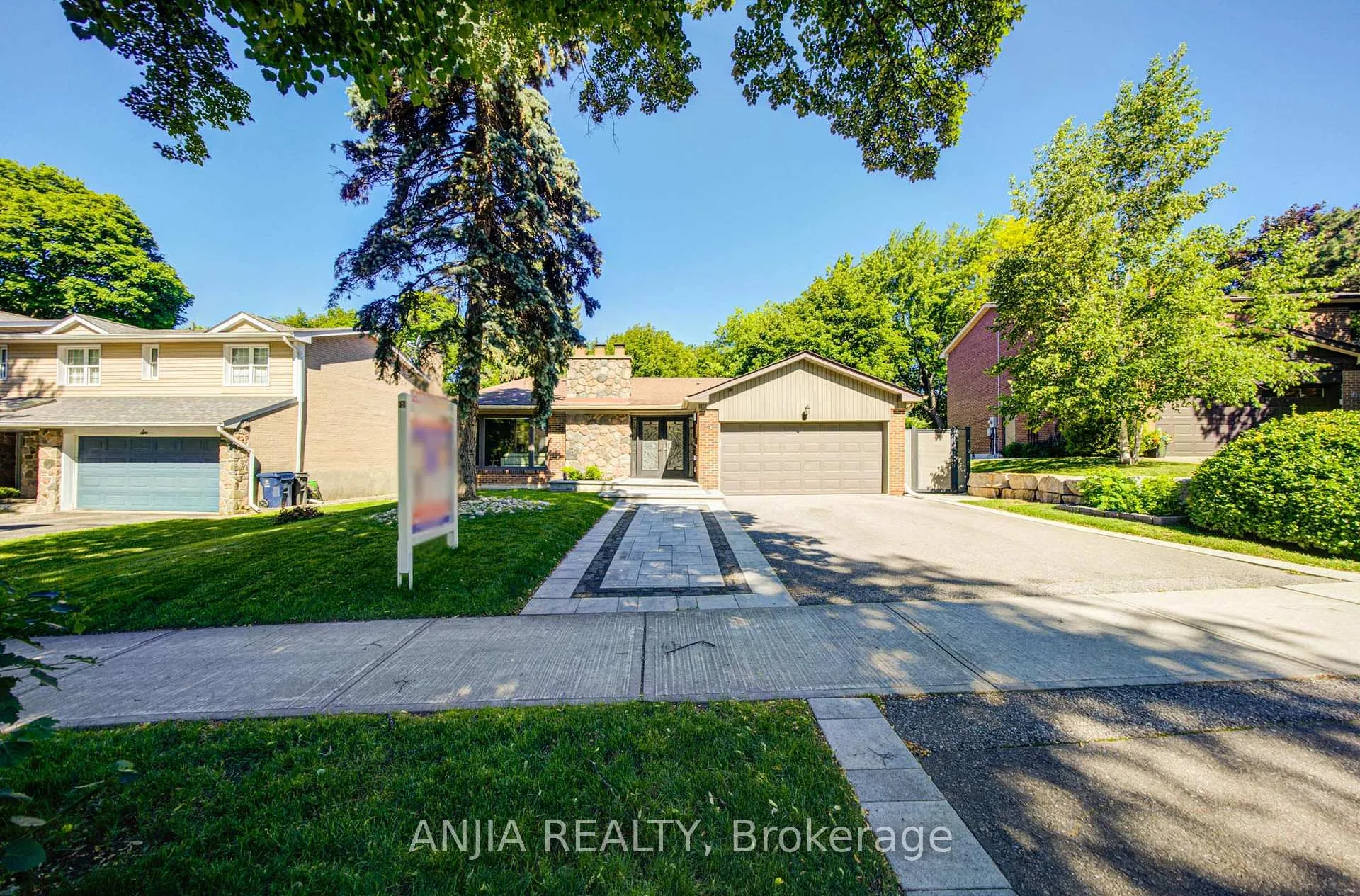 Photo 1 of 8 George Henry Boulevard, North York, Henry Farm — HOMEH