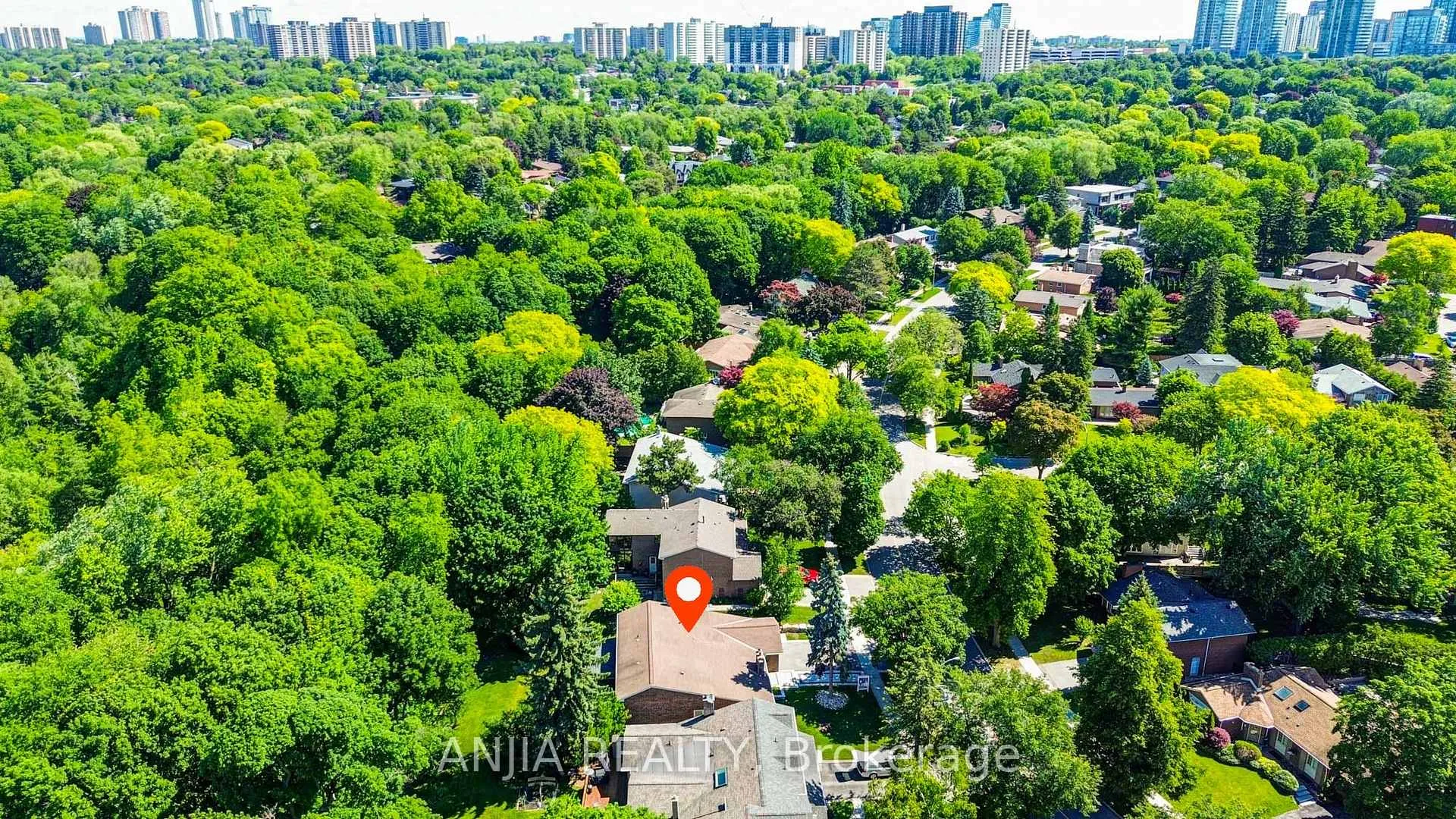 Photo 4 of 8 George Henry Boulevard, North York, Henry Farm — HOMEH