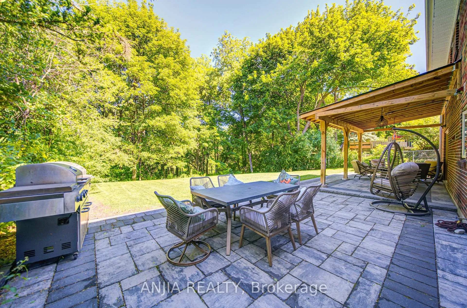 Photo 48 of 8 George Henry Boulevard, North York, Henry Farm — HOMEH
