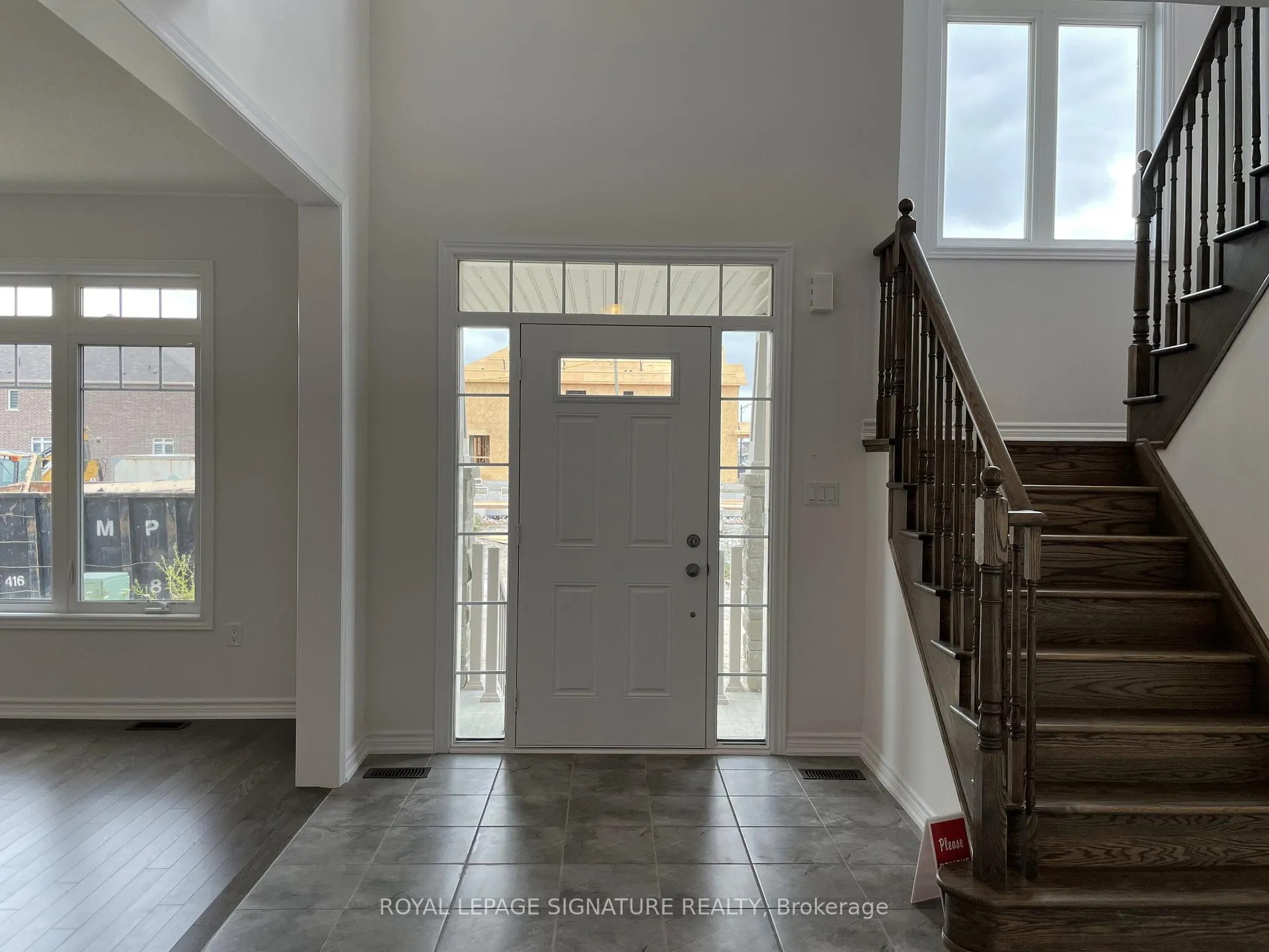 Photo 2 of 31 Royal Fern Crescent, Caledon, Rural Caledon — HOMEH