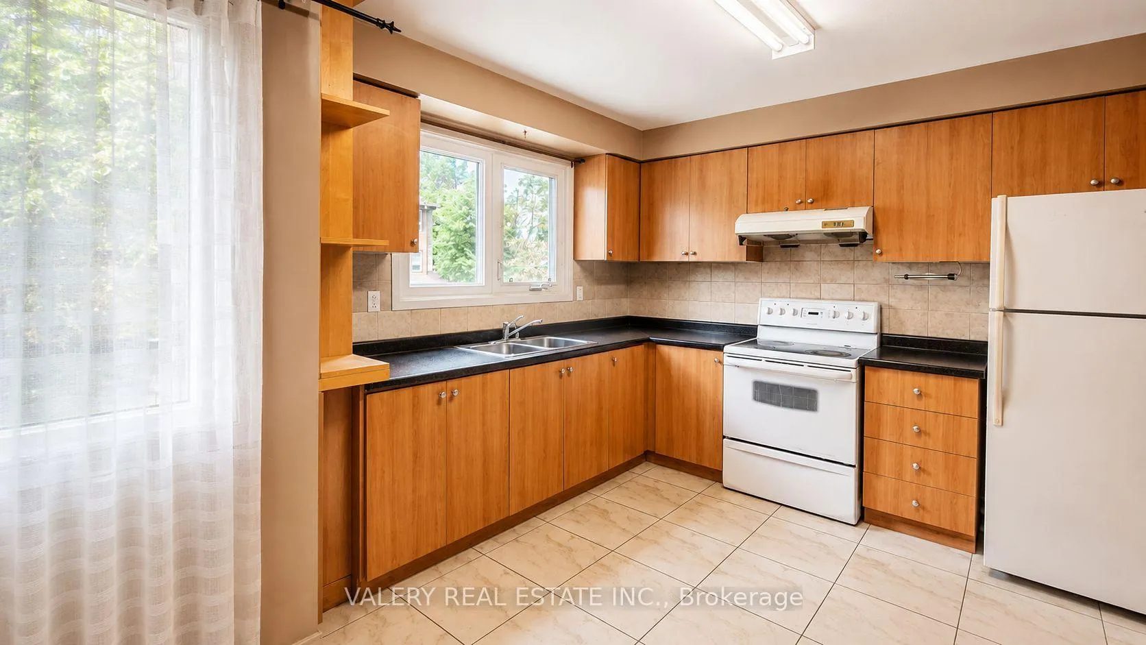 Photo 6 of Unit 24, 2359 Birchmount Road, Scarborough, Tam O'Shanter-Sullivan — HOMEH