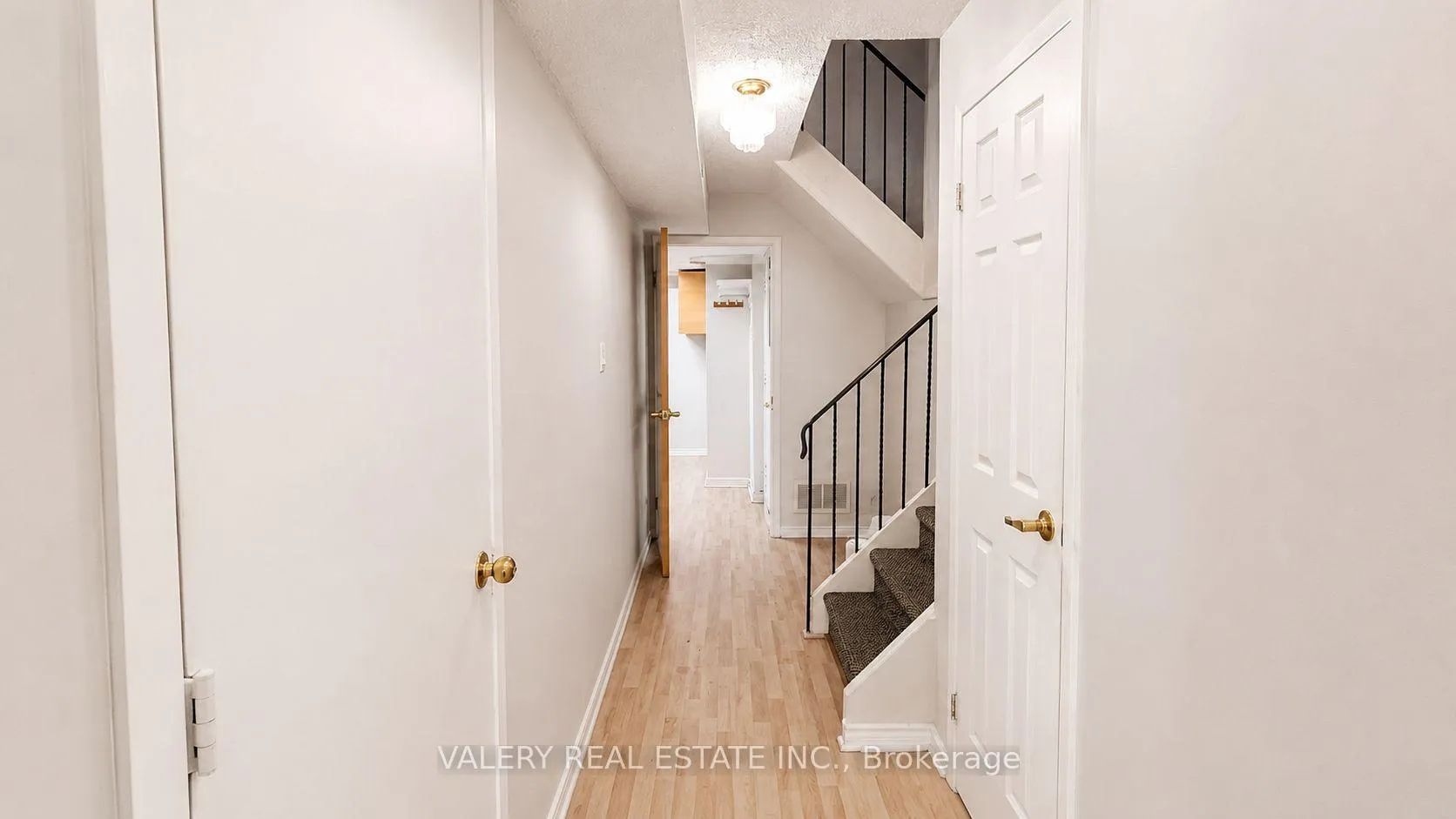 Photo 9 of Unit 24, 2359 Birchmount Road, Scarborough, Tam O'Shanter-Sullivan — HOMEH
