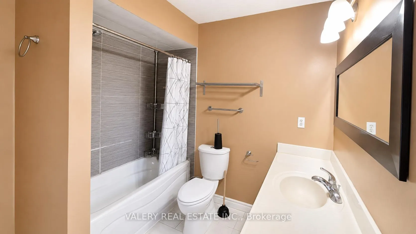 Photo 11 of Unit 24, 2359 Birchmount Road, Scarborough, Tam O'Shanter-Sullivan — HOMEH