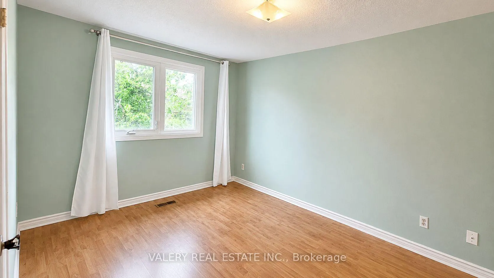Photo 19 of Unit 24, 2359 Birchmount Road, Scarborough, Tam O'Shanter-Sullivan — HOMEH
