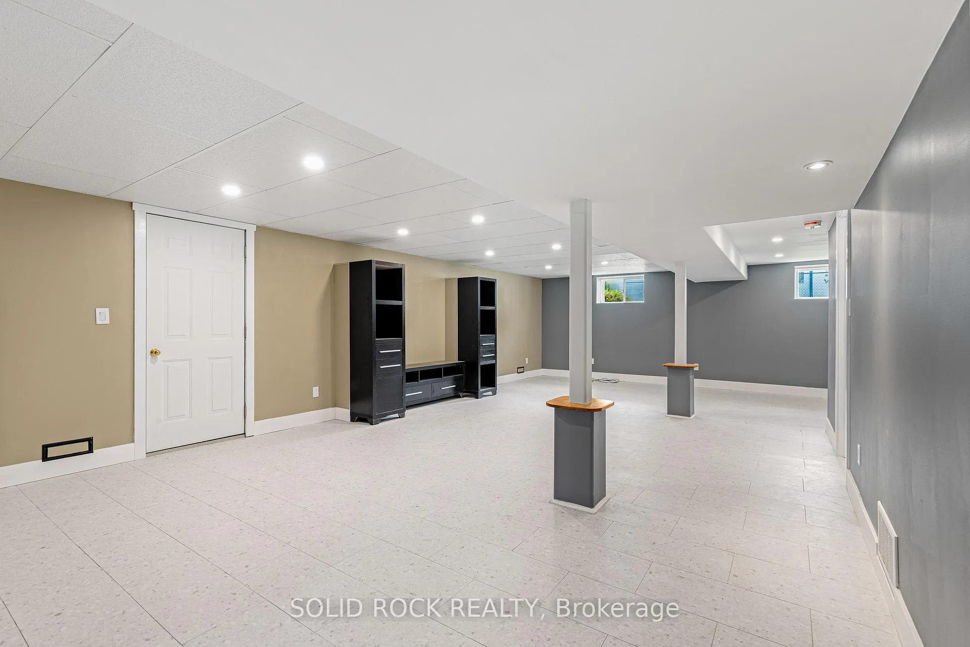 Photo 19 of 56 Bramshot Avenue, Brockville, Brockville — HOMEH