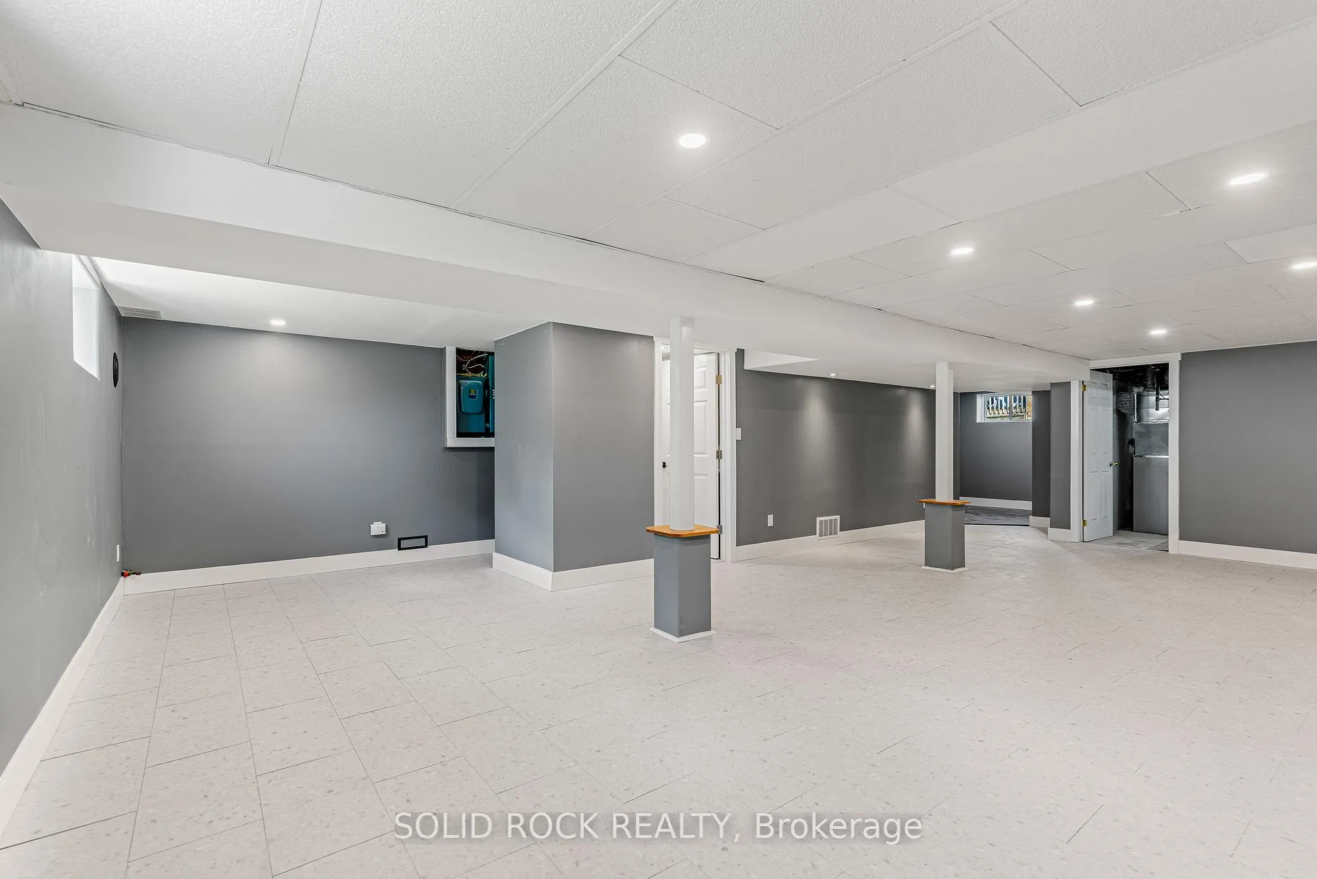 Photo 20 of 56 Bramshot Avenue, Brockville, Brockville — HOMEH