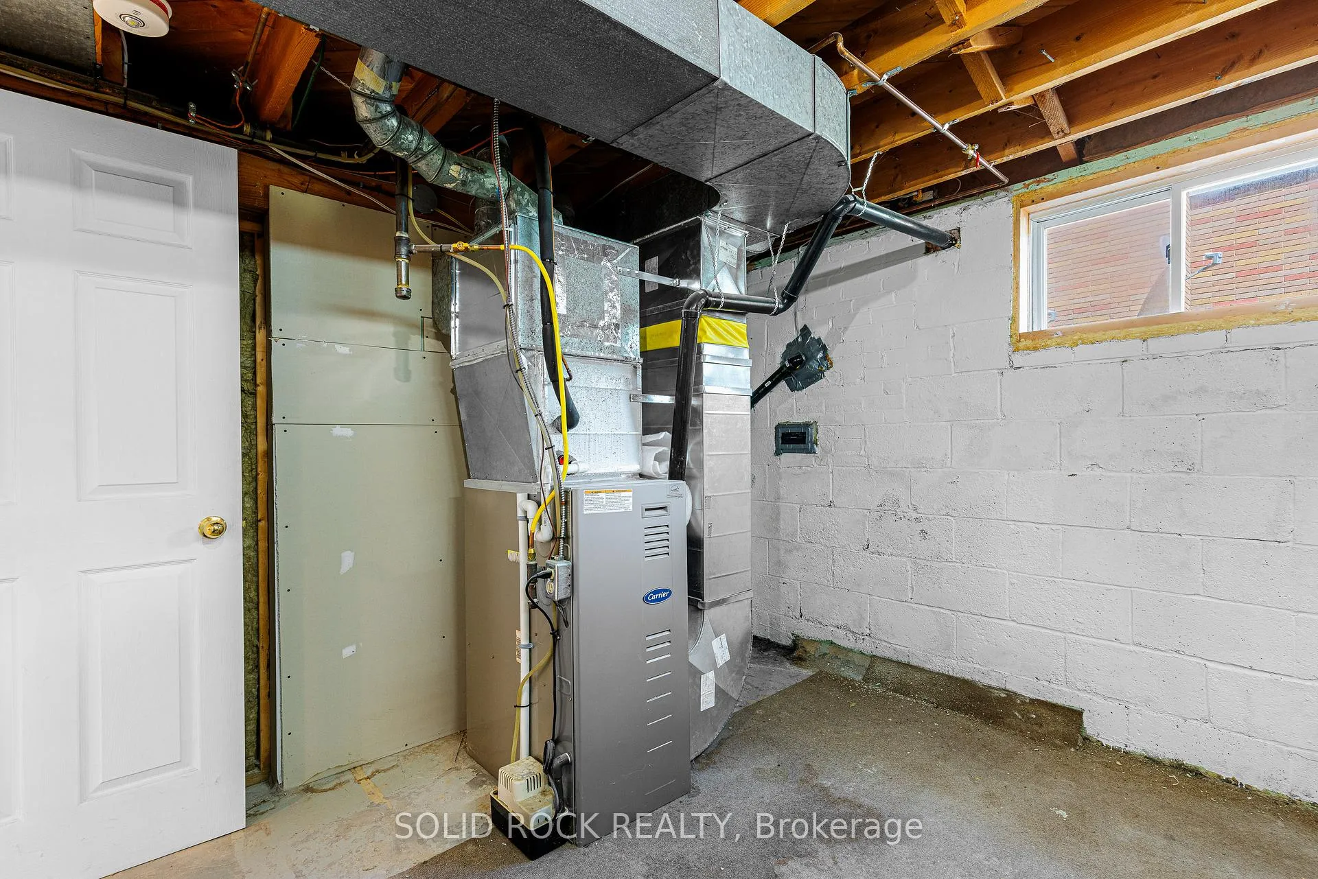 Photo 24 of 56 Bramshot Avenue, Brockville, Brockville — HOMEH