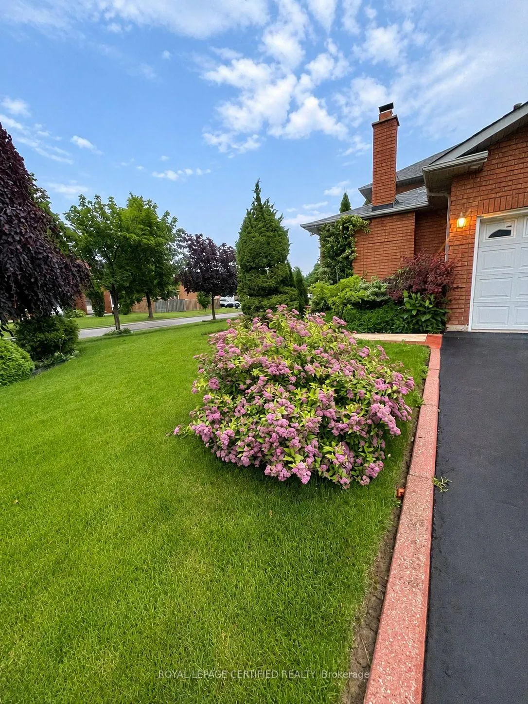 Photo 1 of Unit Bsmt, 961 Stargazer Drive, Mississauga, East Credit — HOMEH