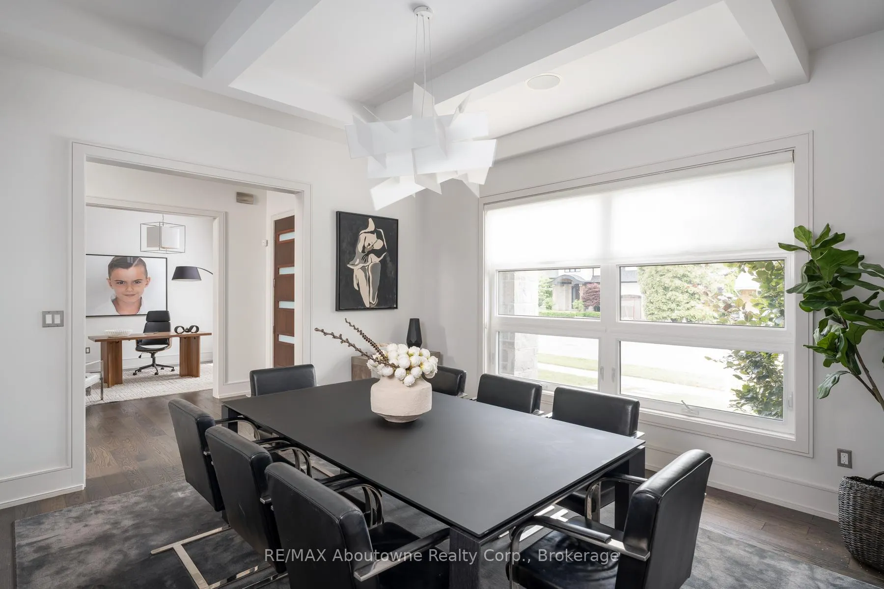 Photo 7 of 1025 Bridge Road, Oakville, West — HOMEH