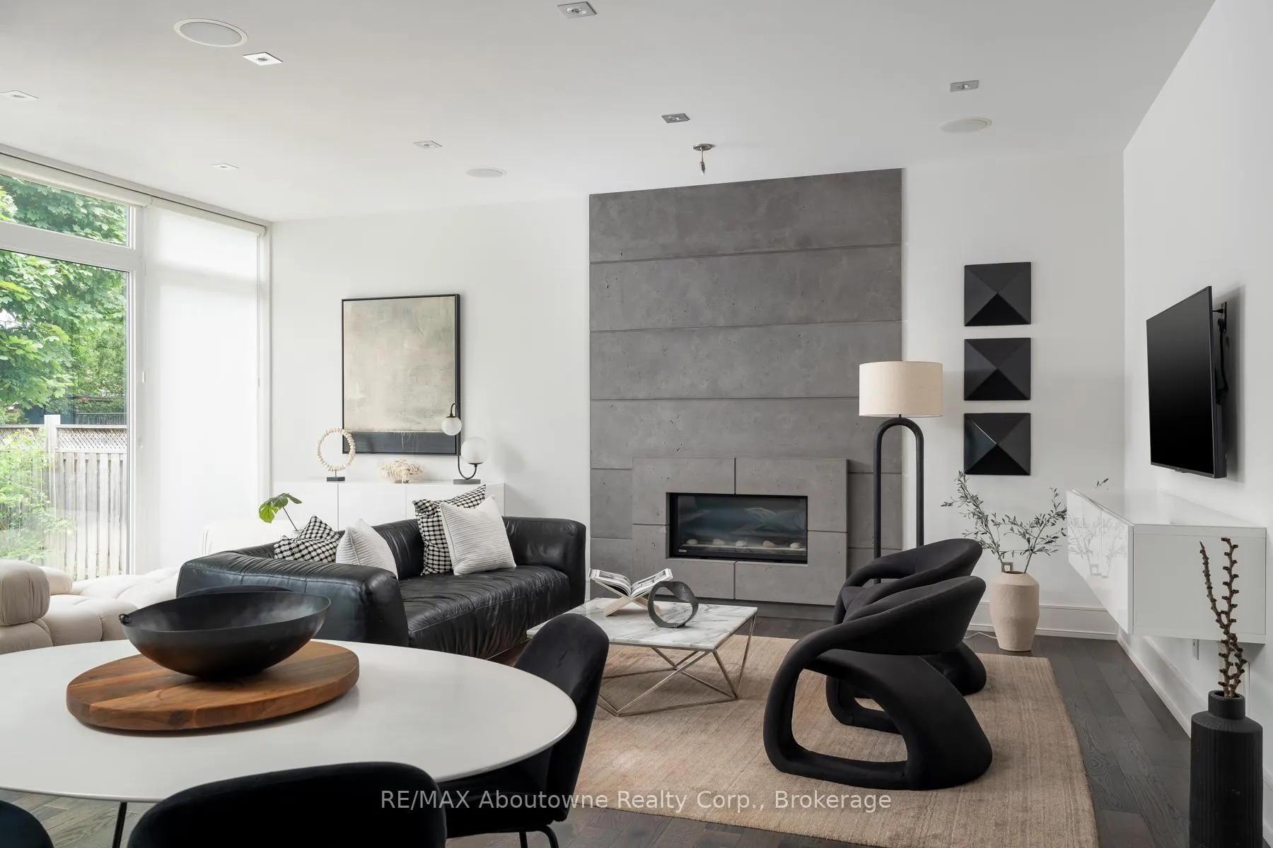 Photo 16 of 1025 Bridge Road, Oakville, West — HOMEH