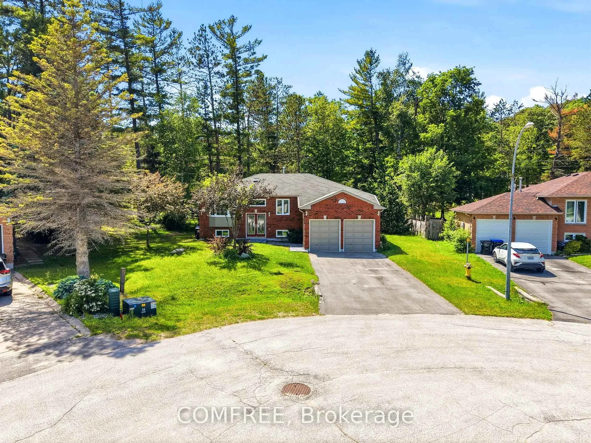 Photo 1 of 9 Birdie Court, Wasaga Beach — HOMEH