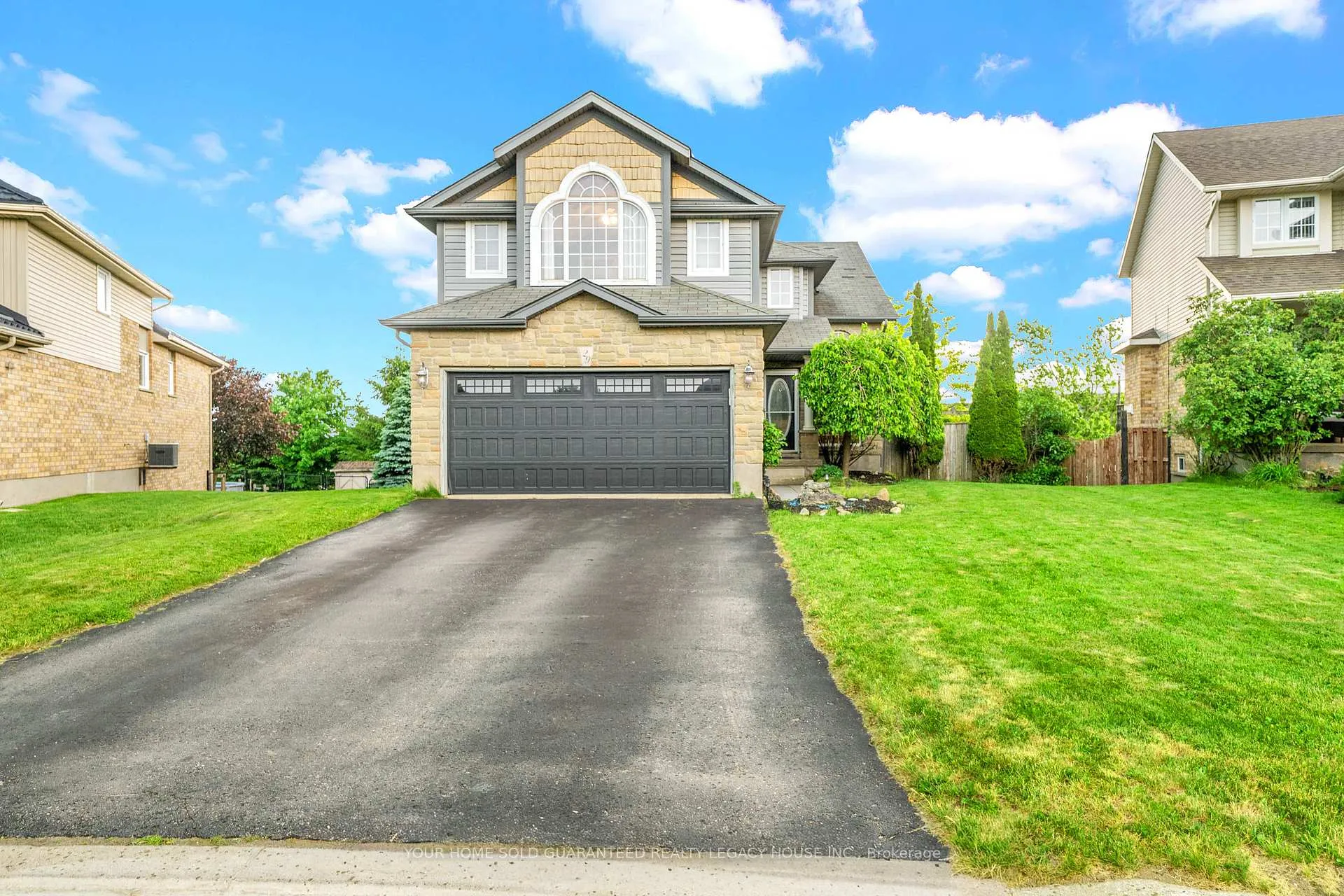 Photo 1 of 29 Cameron Court, Orangeville — HOMEH
