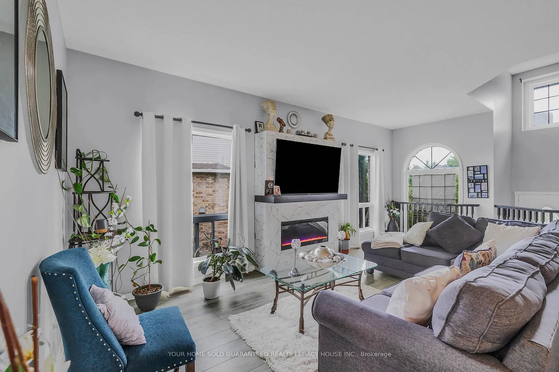 Photo 8 of 29 Cameron Court, Orangeville — HOMEH